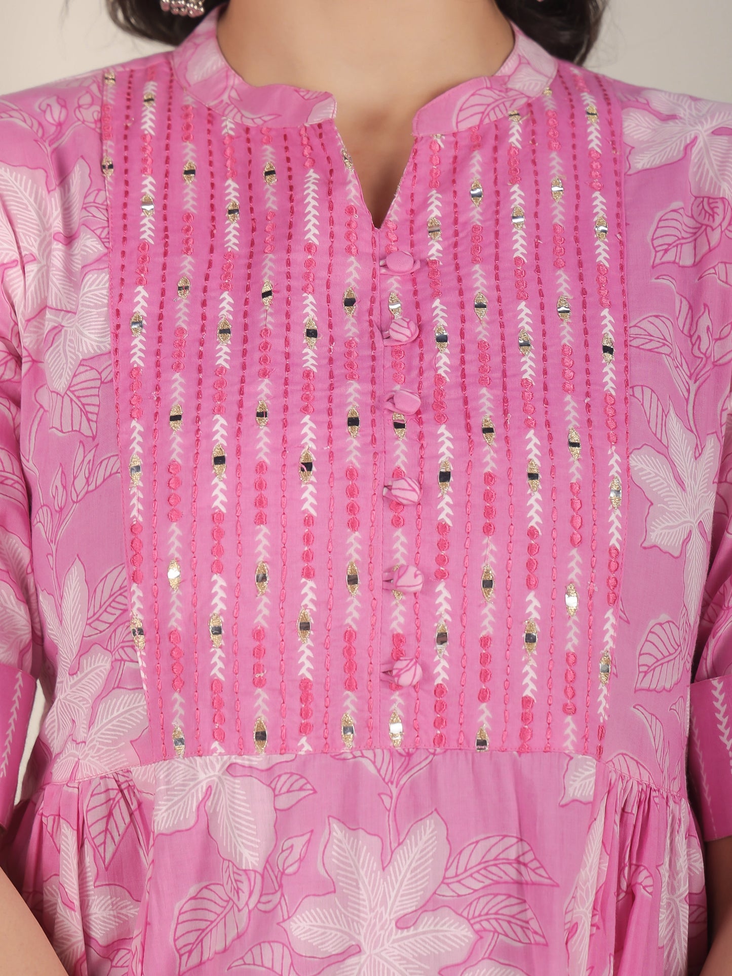Embroidered Soft Cotton Floral Panelled Pink Kurta