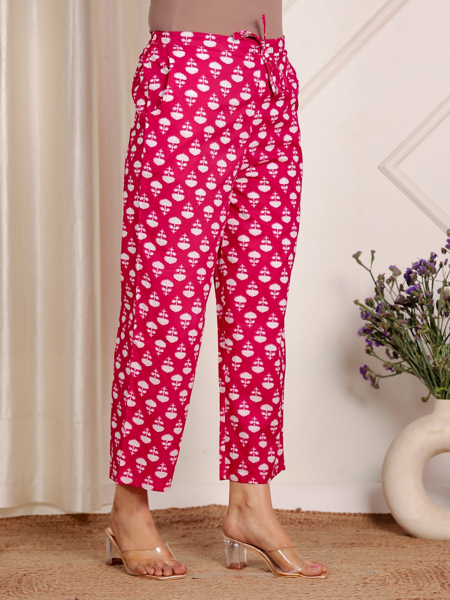 Embroidered Soft Cotton Floral Panelled Pink Kurta