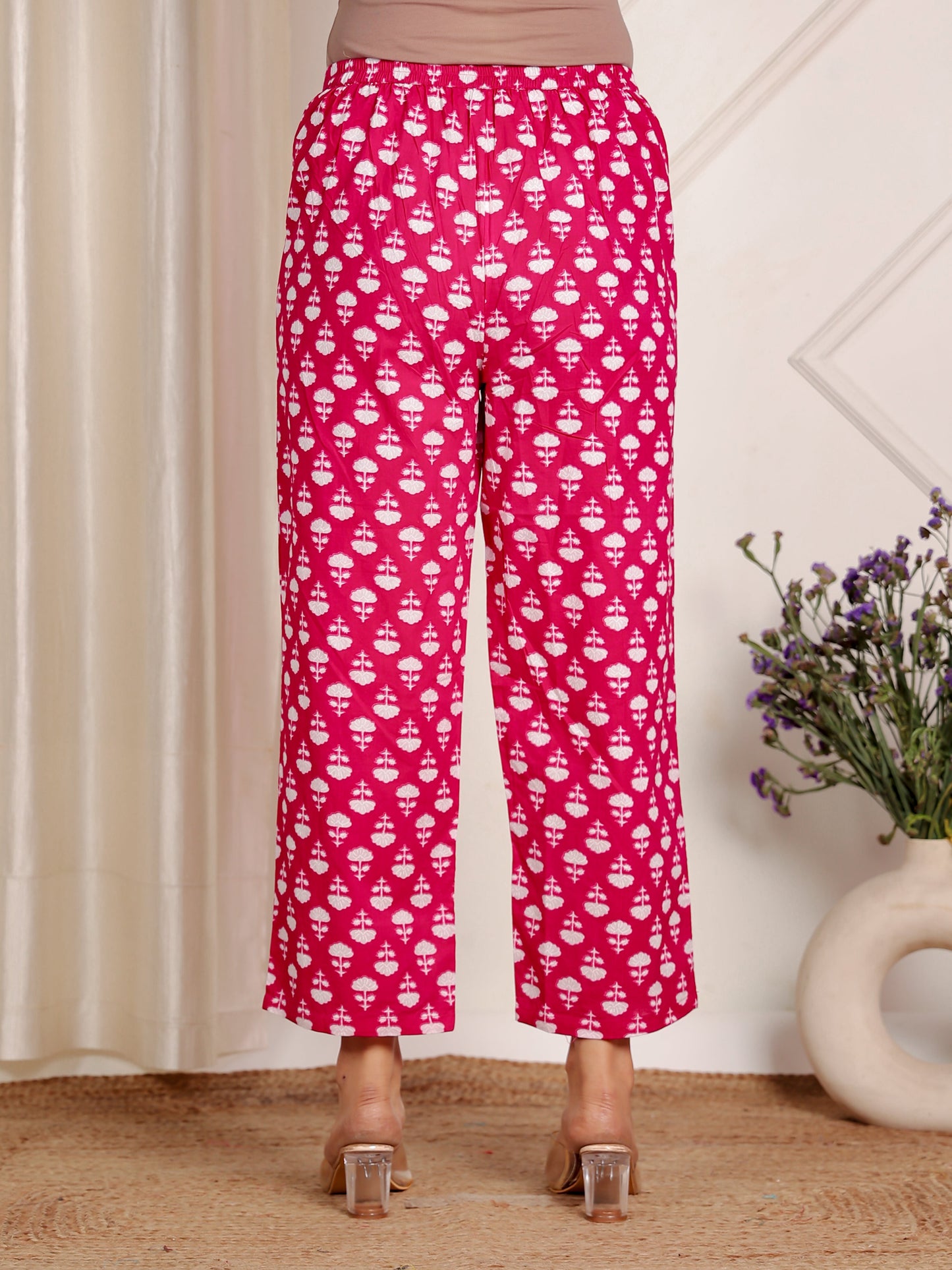 Embroidered Soft Cotton Floral Panelled Pink Kurta