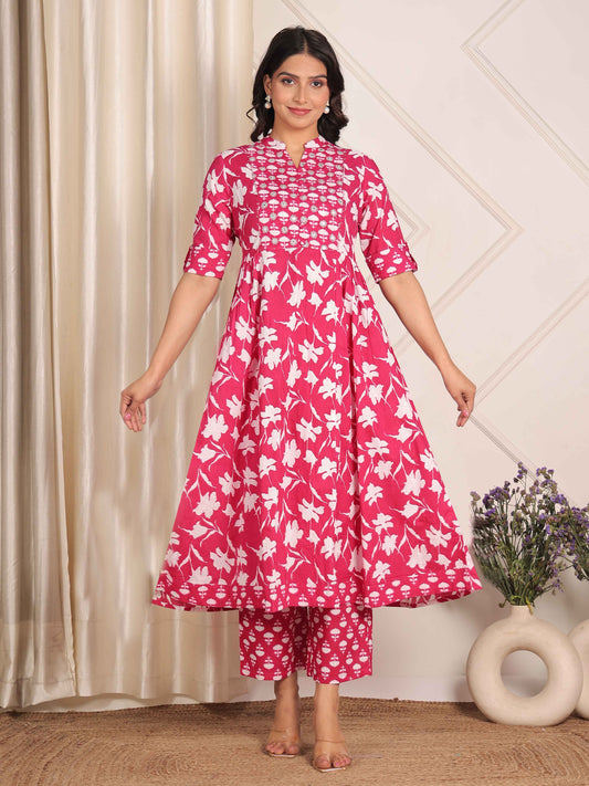 Embroidered Soft Cotton Floral Panelled Pink Kurta