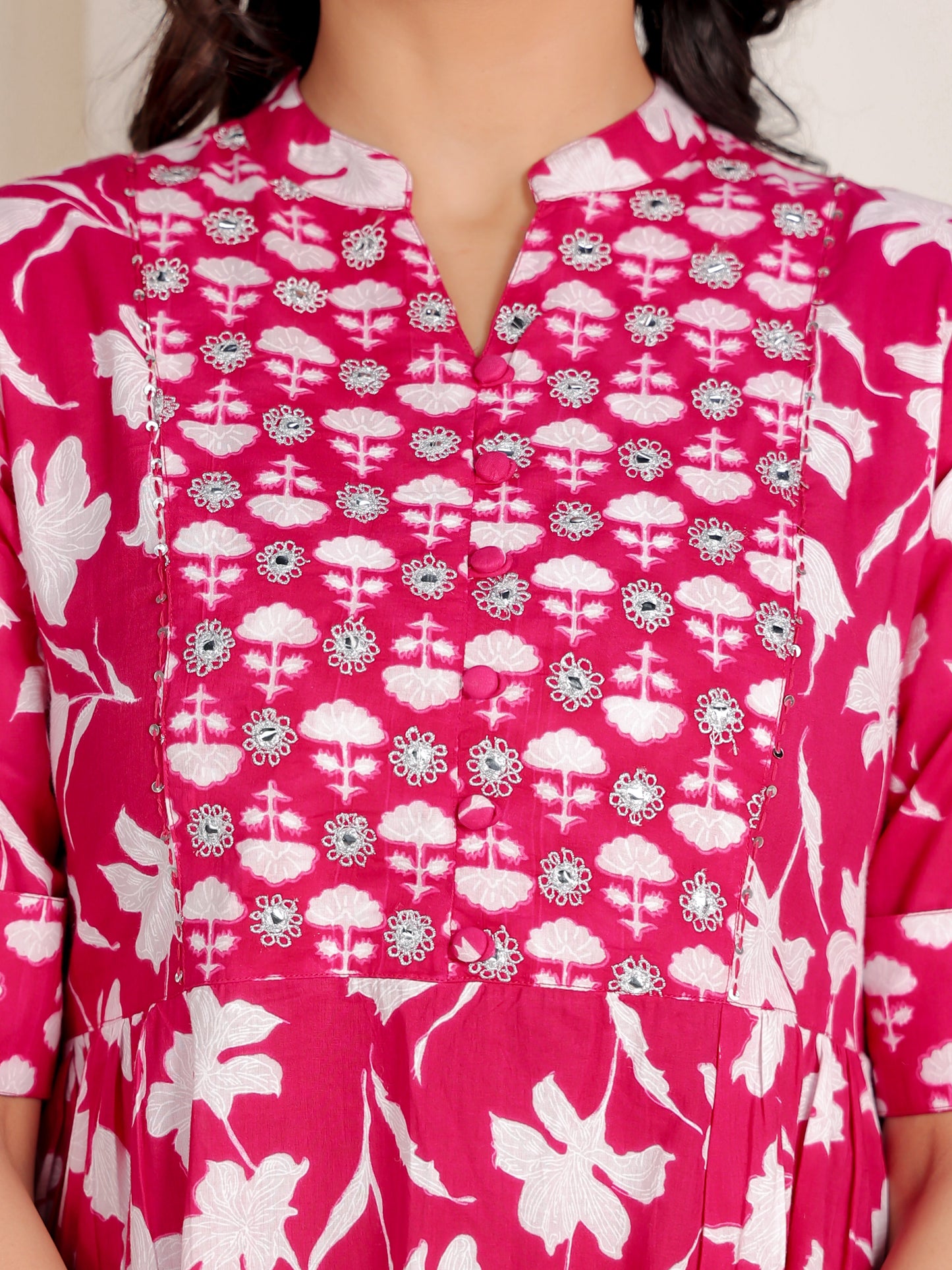 Embroidered Soft Cotton Floral Panelled Pink Kurta