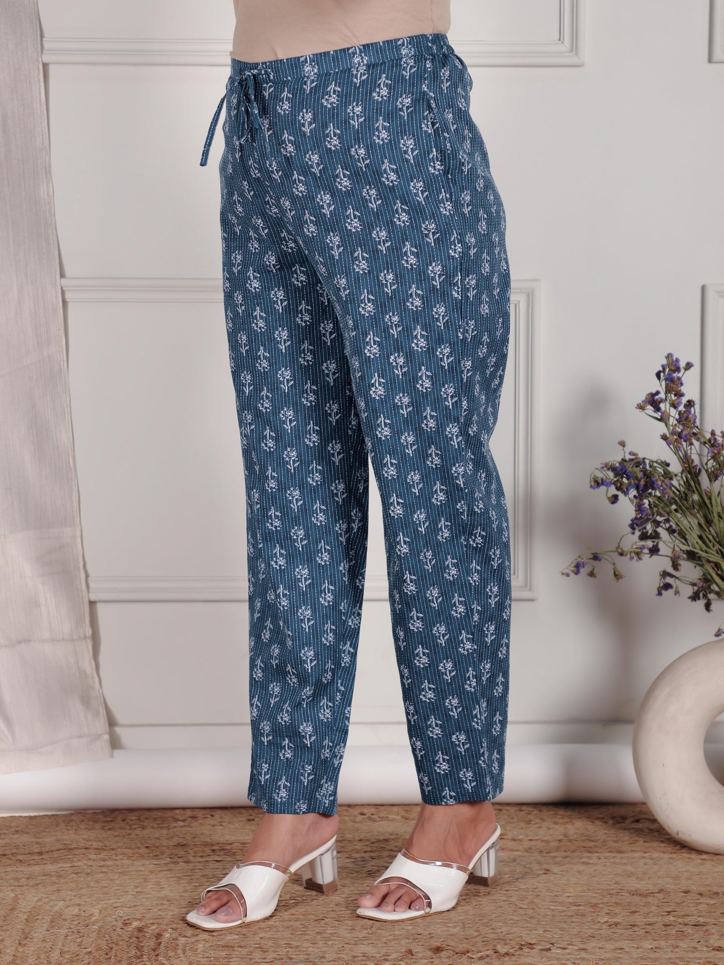 Embroidered Kantha Cotton Floral A-line Blue Kurta