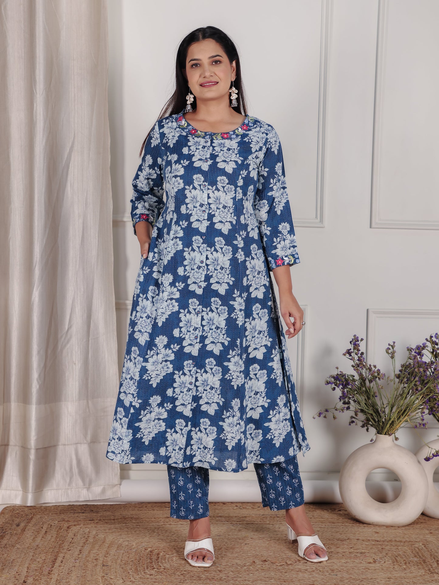 Embroidered Kantha Cotton Floral A-line Blue Kurta
