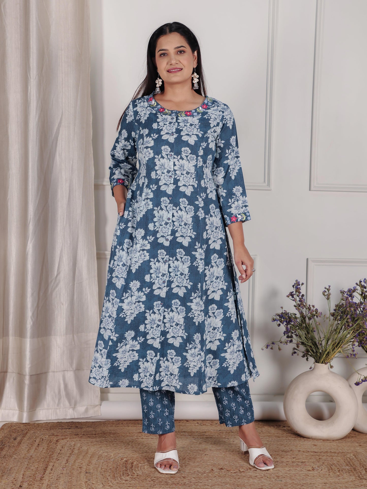 Embroidered Kantha Cotton Floral A-line Blue Kurta