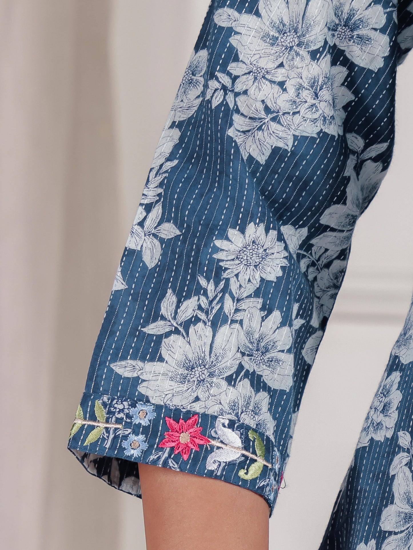 Embroidered Kantha Cotton Floral A-line Blue Kurta