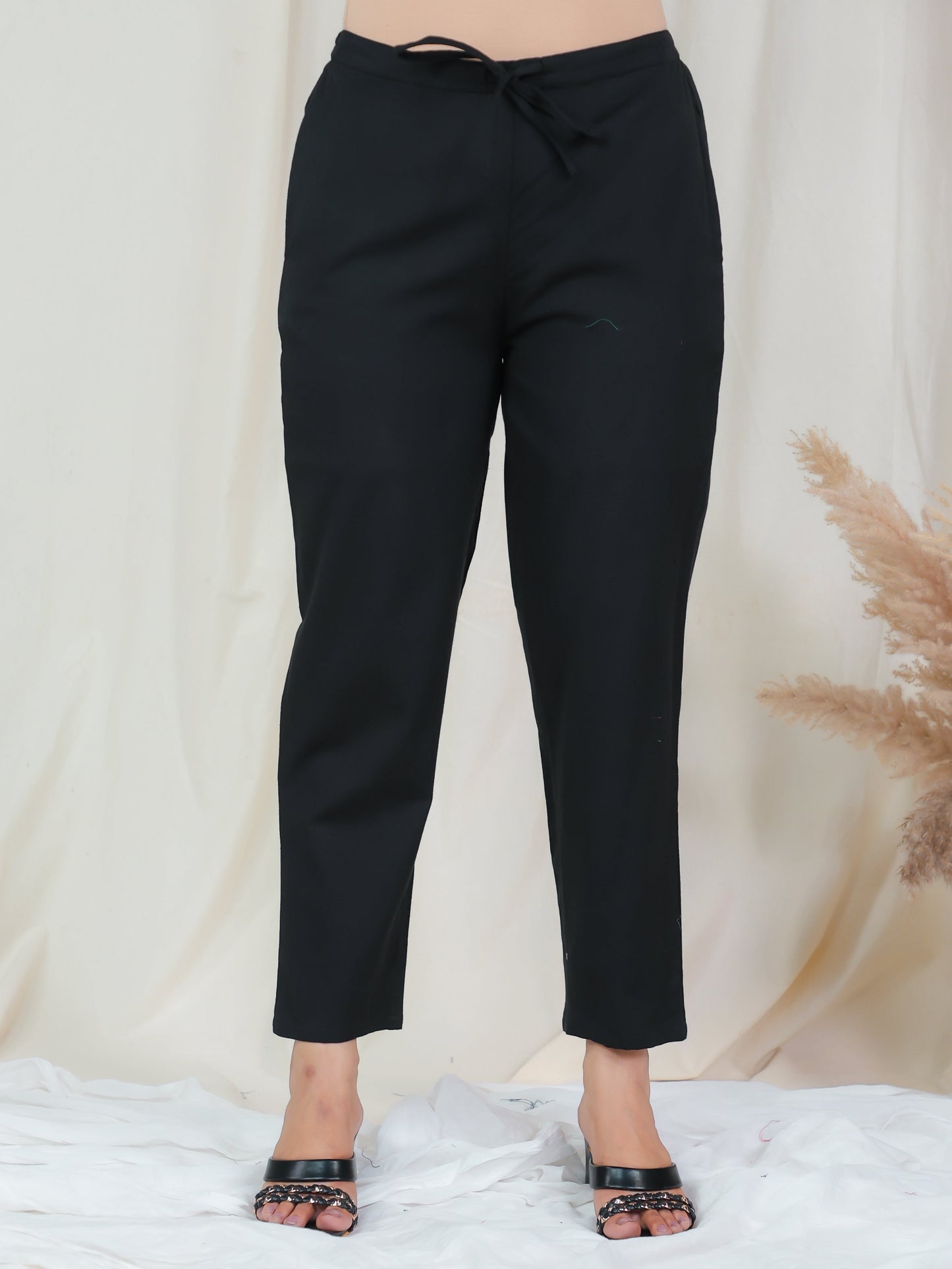 Linen Cotton Solid Black Tapered Trousers