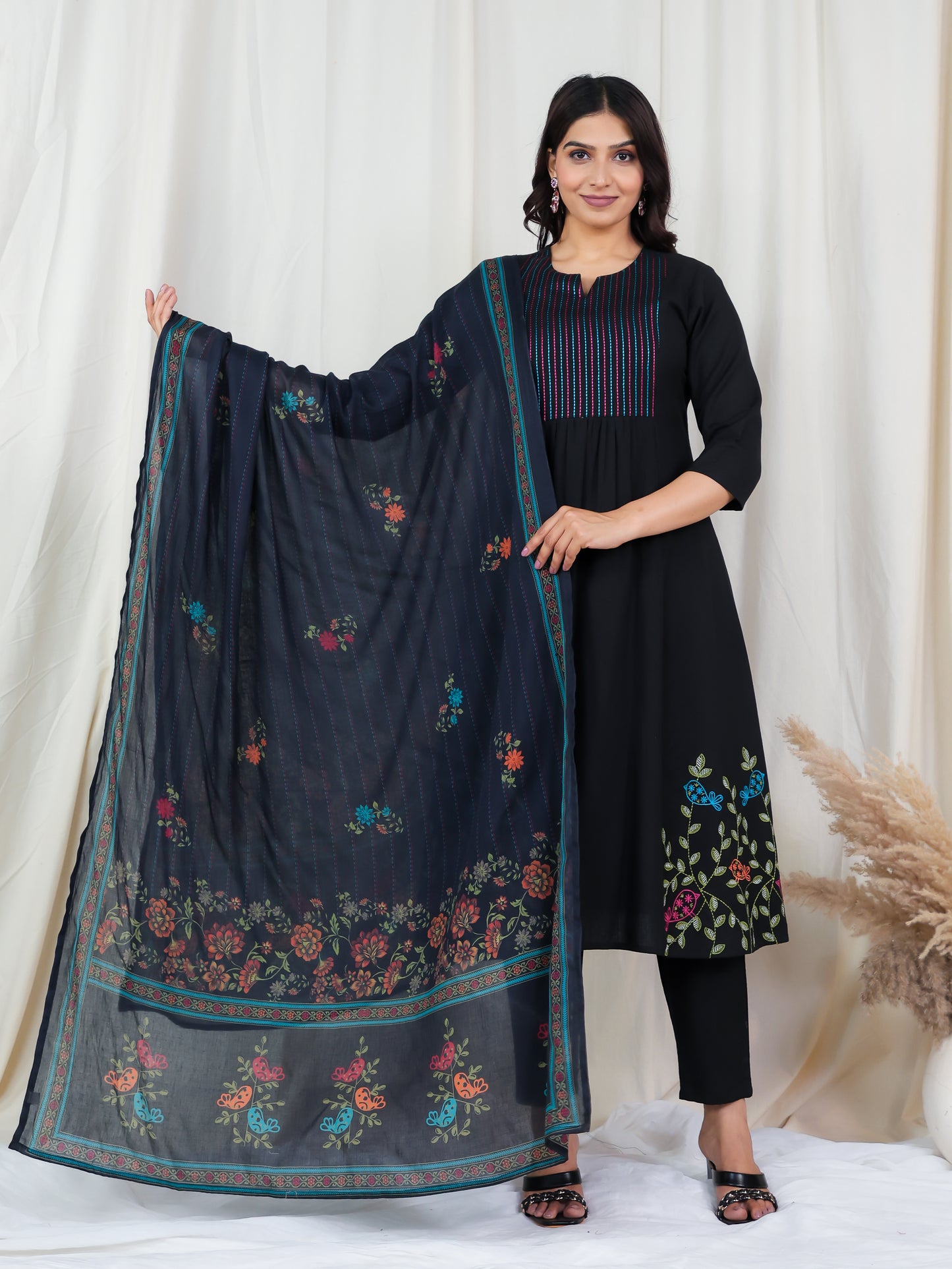 Embroidered Linen Cotton Solid Flared Black Kurta