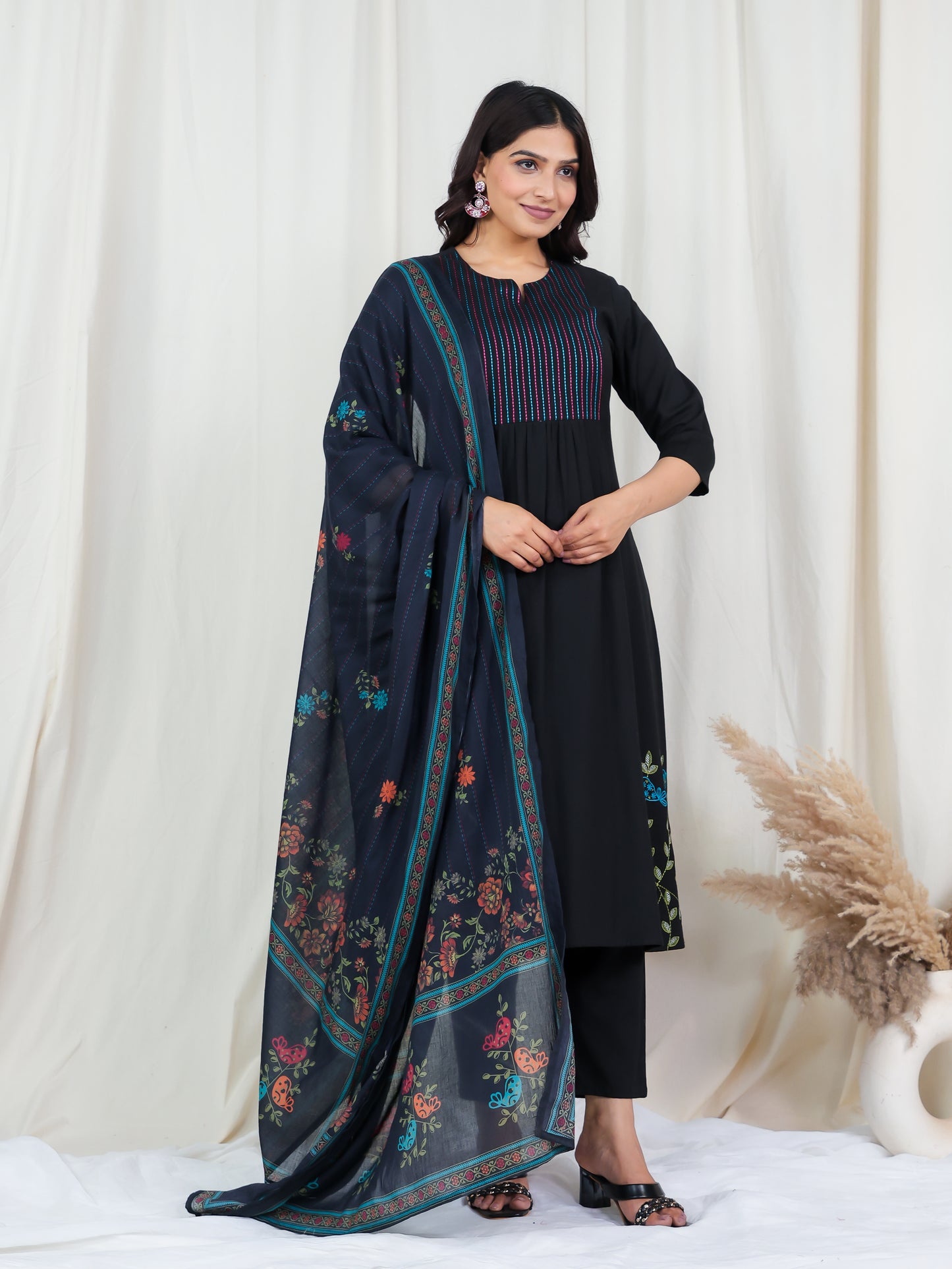 Embroidered Linen Cotton Solid Flared Black Kurta
