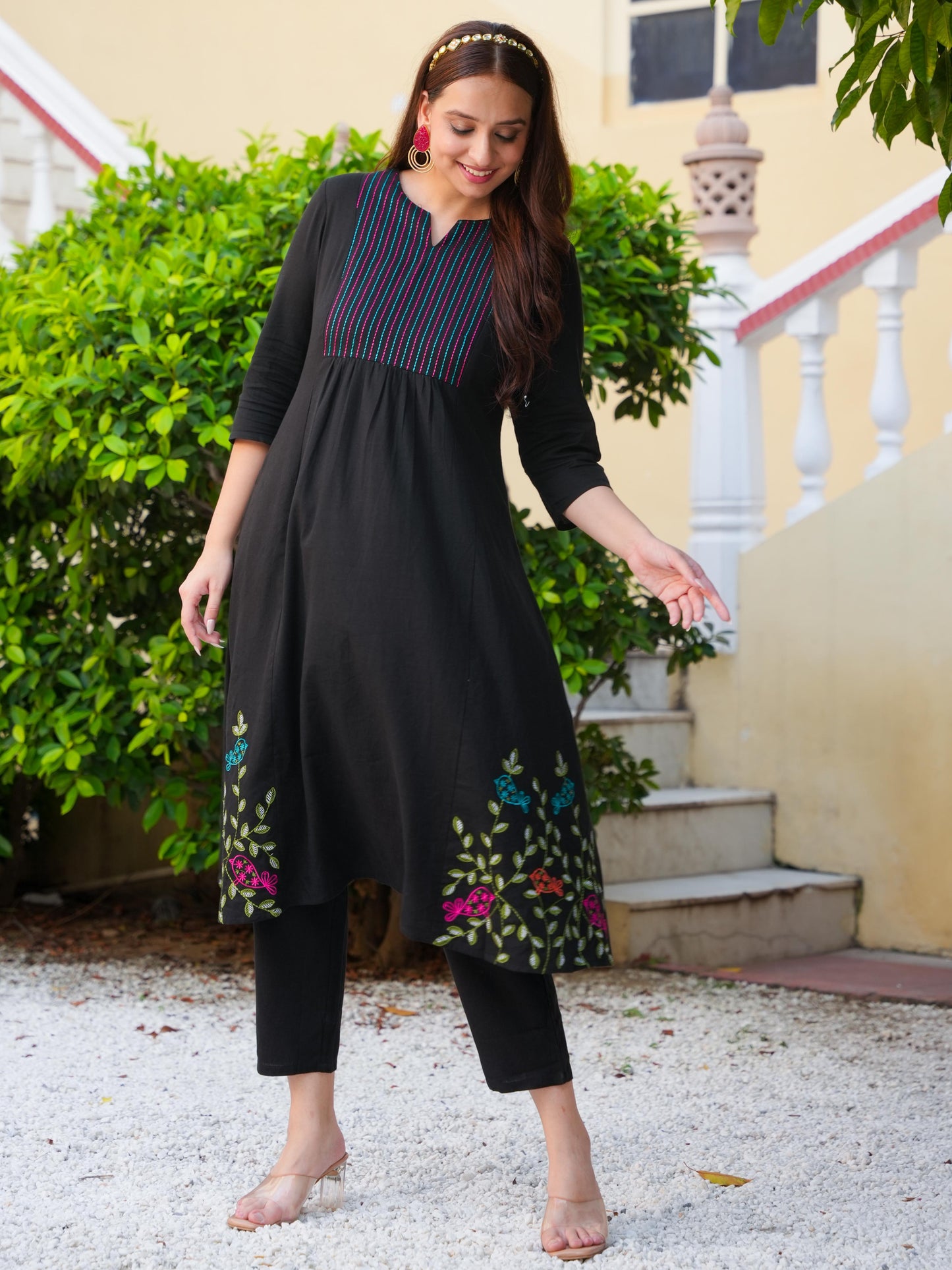 Embroidered Linen Cotton Solid Flared Black Kurta