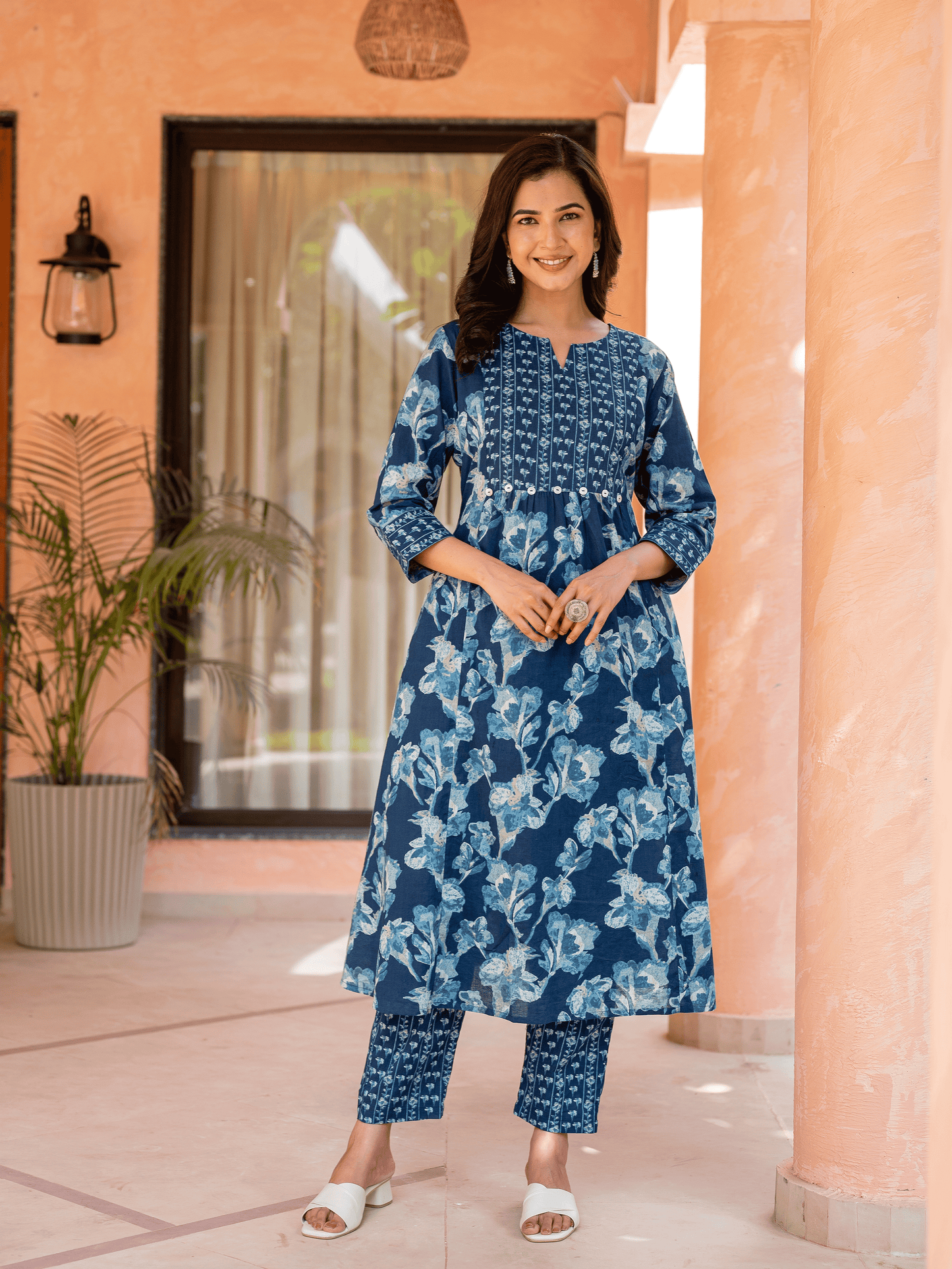 Soft Cotton Floral Panelled Blue Kurta