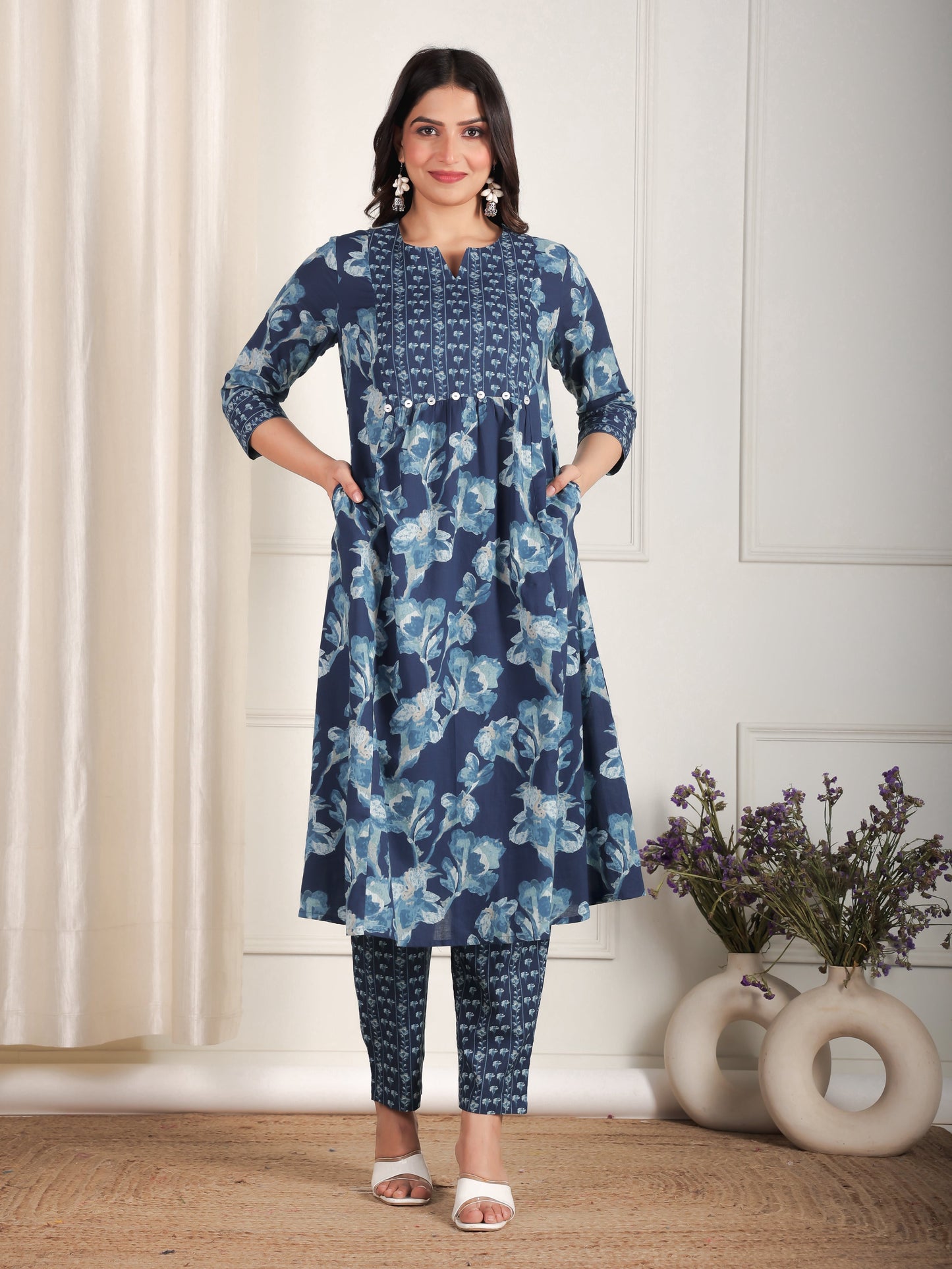 Soft Cotton Floral Panelled Blue Kurta