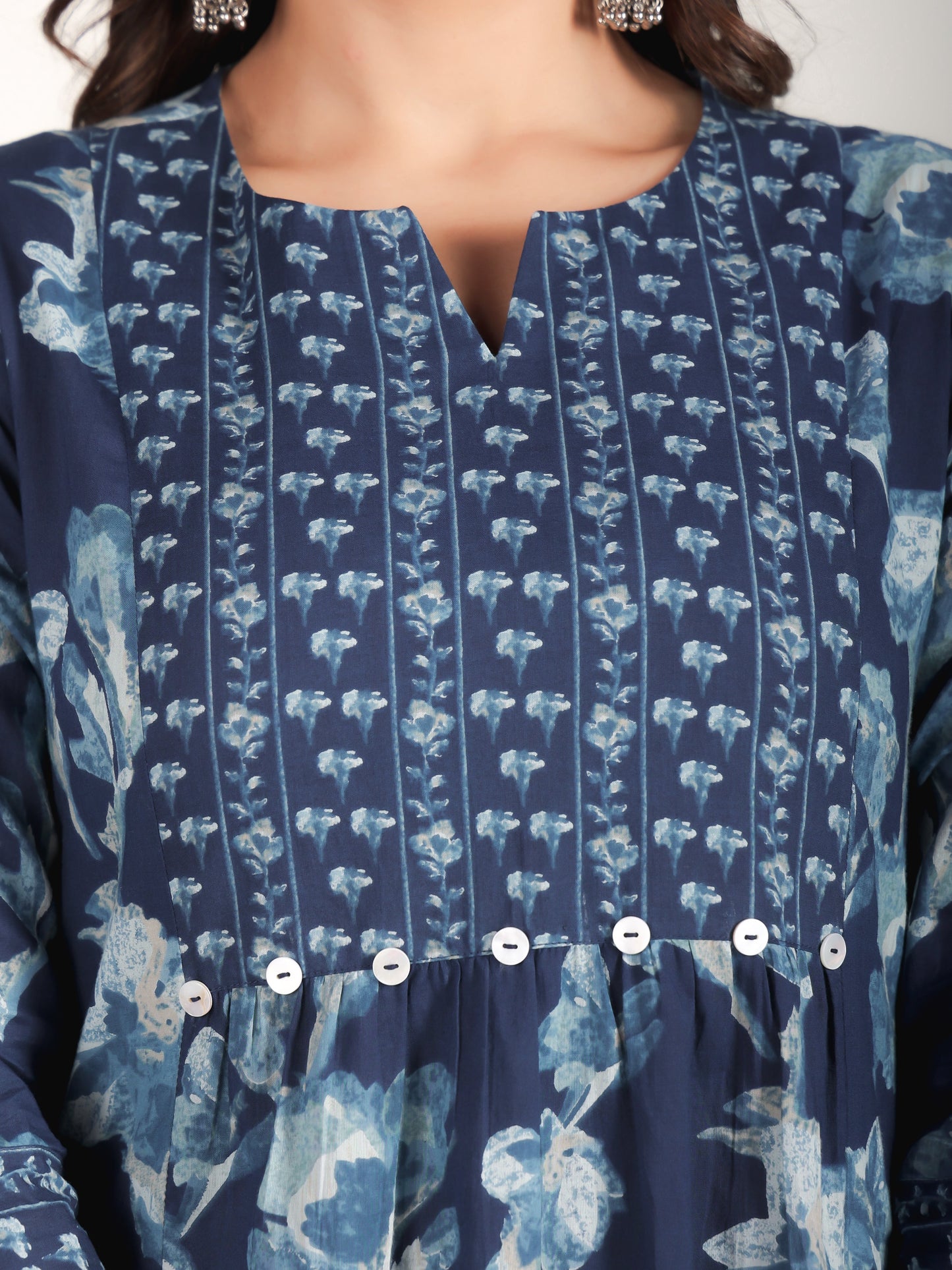 Soft Cotton Floral Panelled Blue Kurta