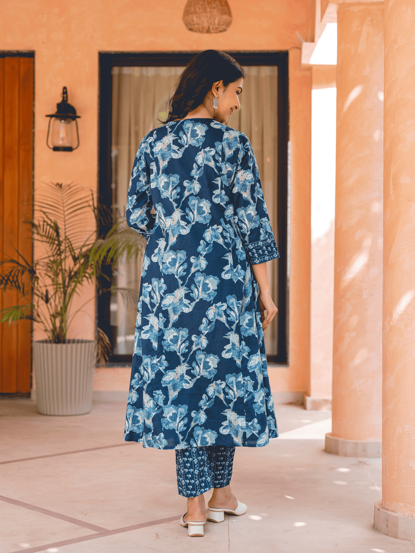 Soft Cotton Floral Panelled Blue Kurta