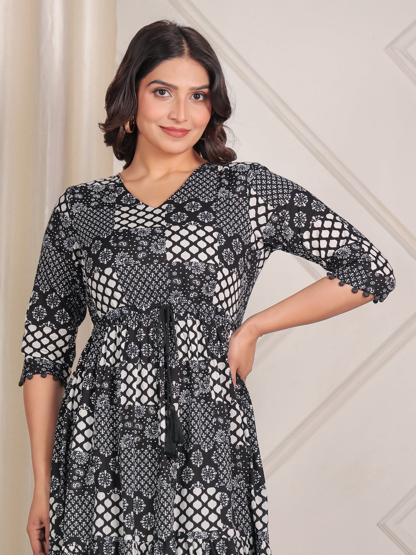Soft Cotton Abstract Tiered Black Dress