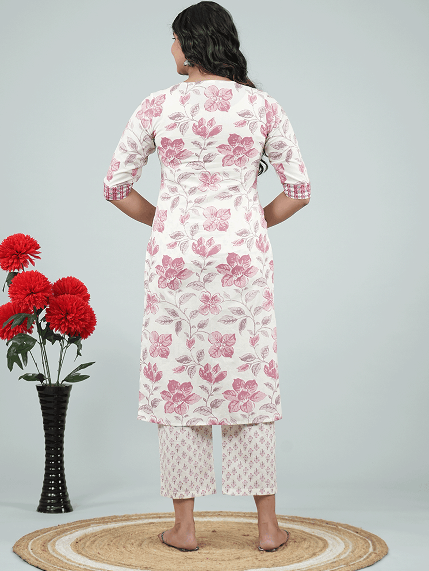 Embroidered Soft Cotton Floral Straight Peach Kurta