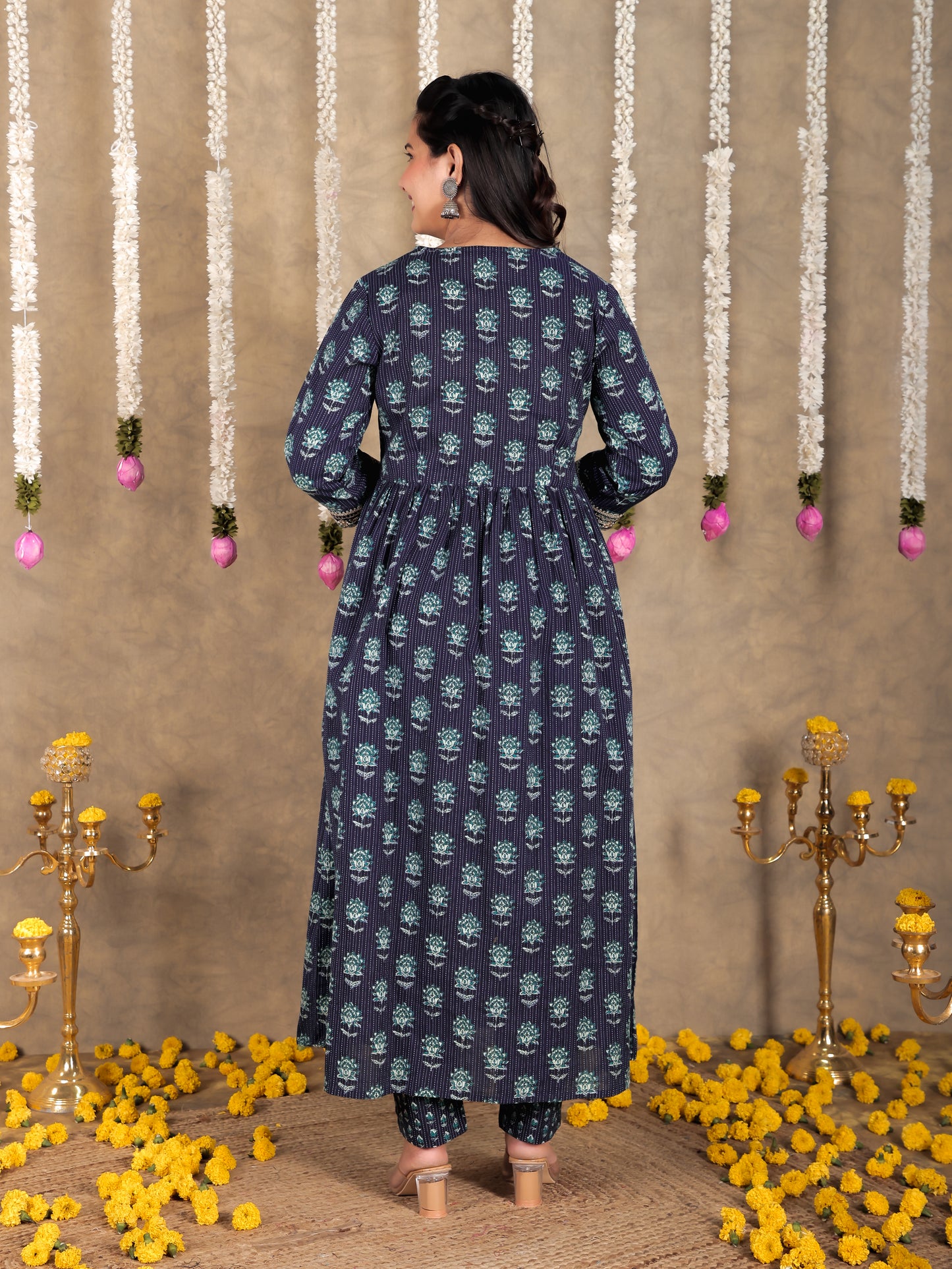 Embroidered Kantha Cotton Floral A-line Blue Kurta