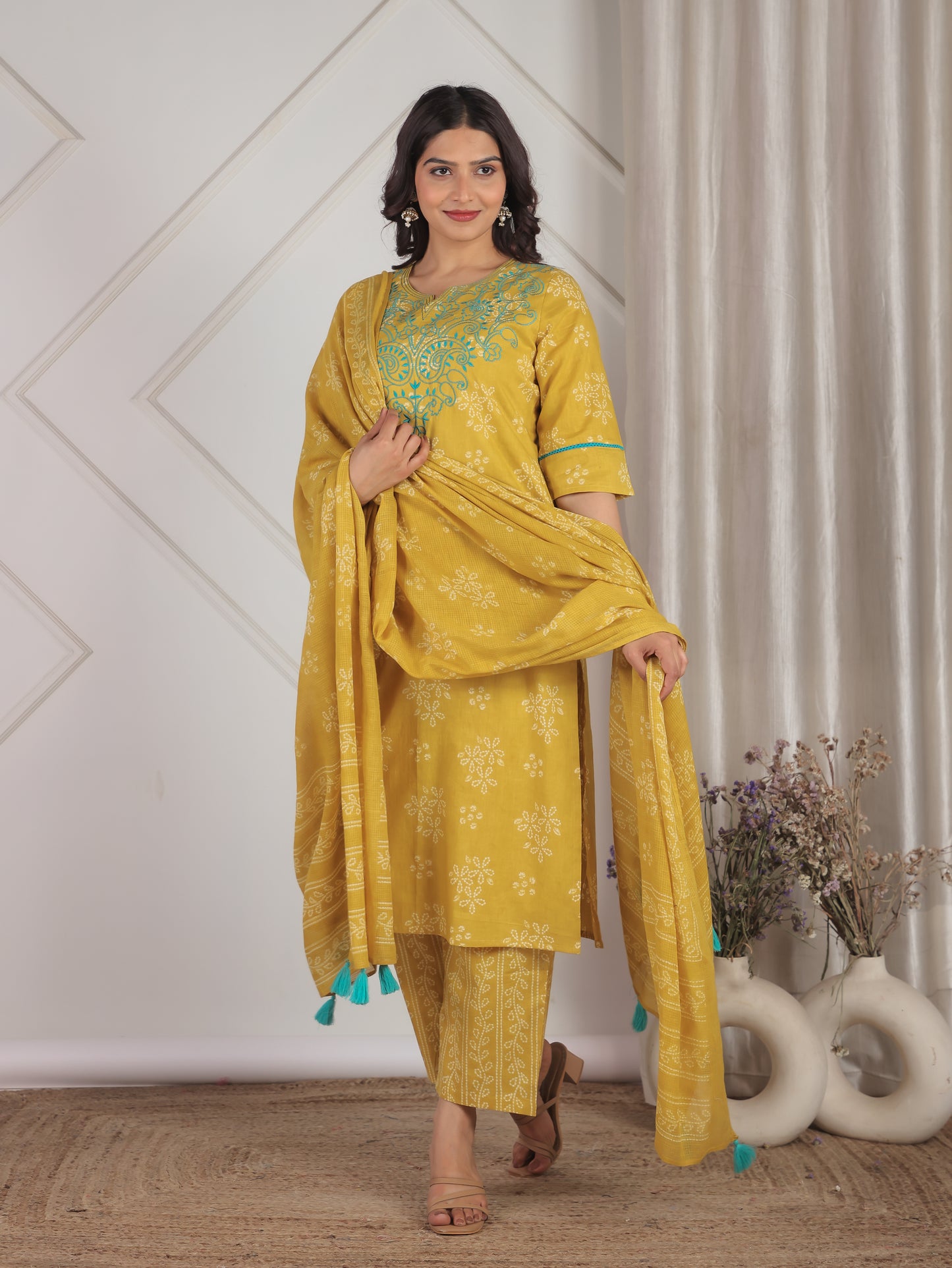 Embroidered Soft Cotton Bandhani Straight Yellow Kurta