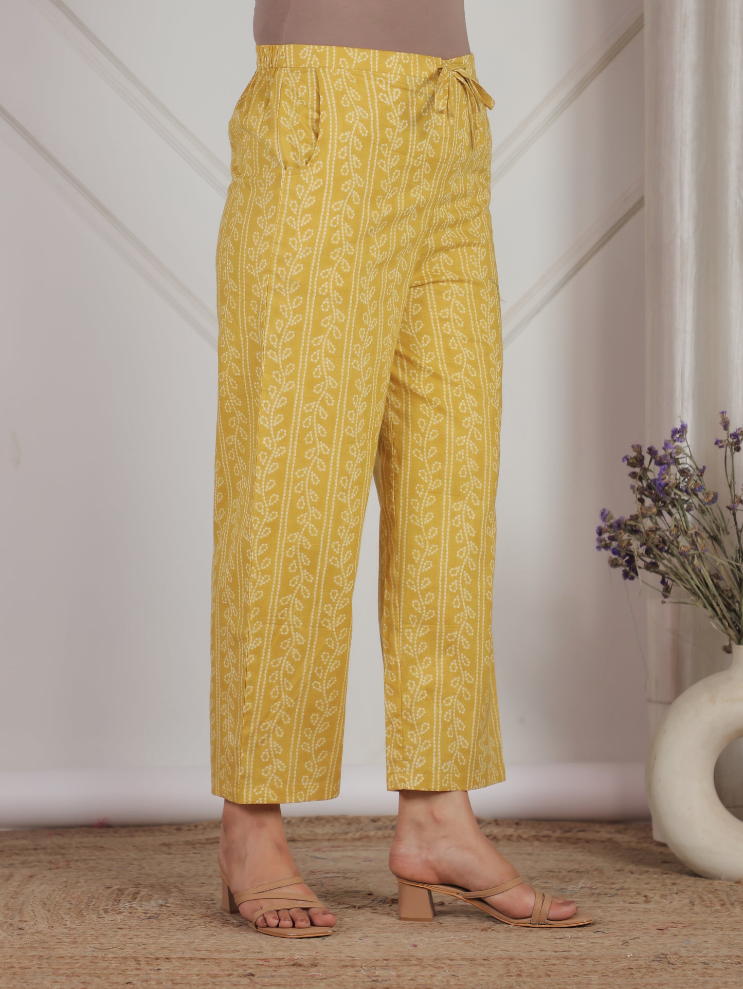 Embroidered Soft Cotton Bandhani Straight Yellow Kurta