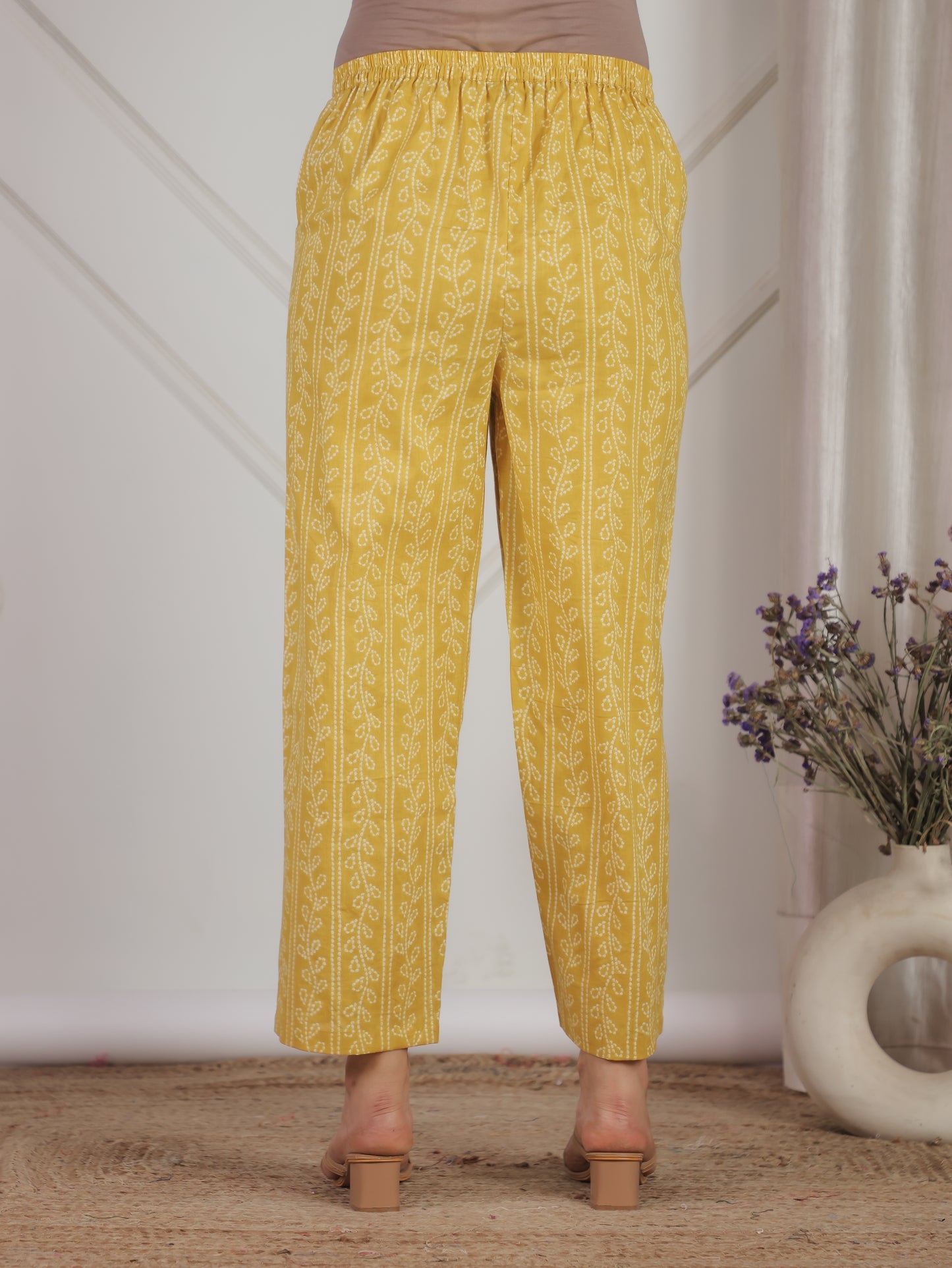 Embroidered Soft Cotton Bandhani Straight Yellow Kurta