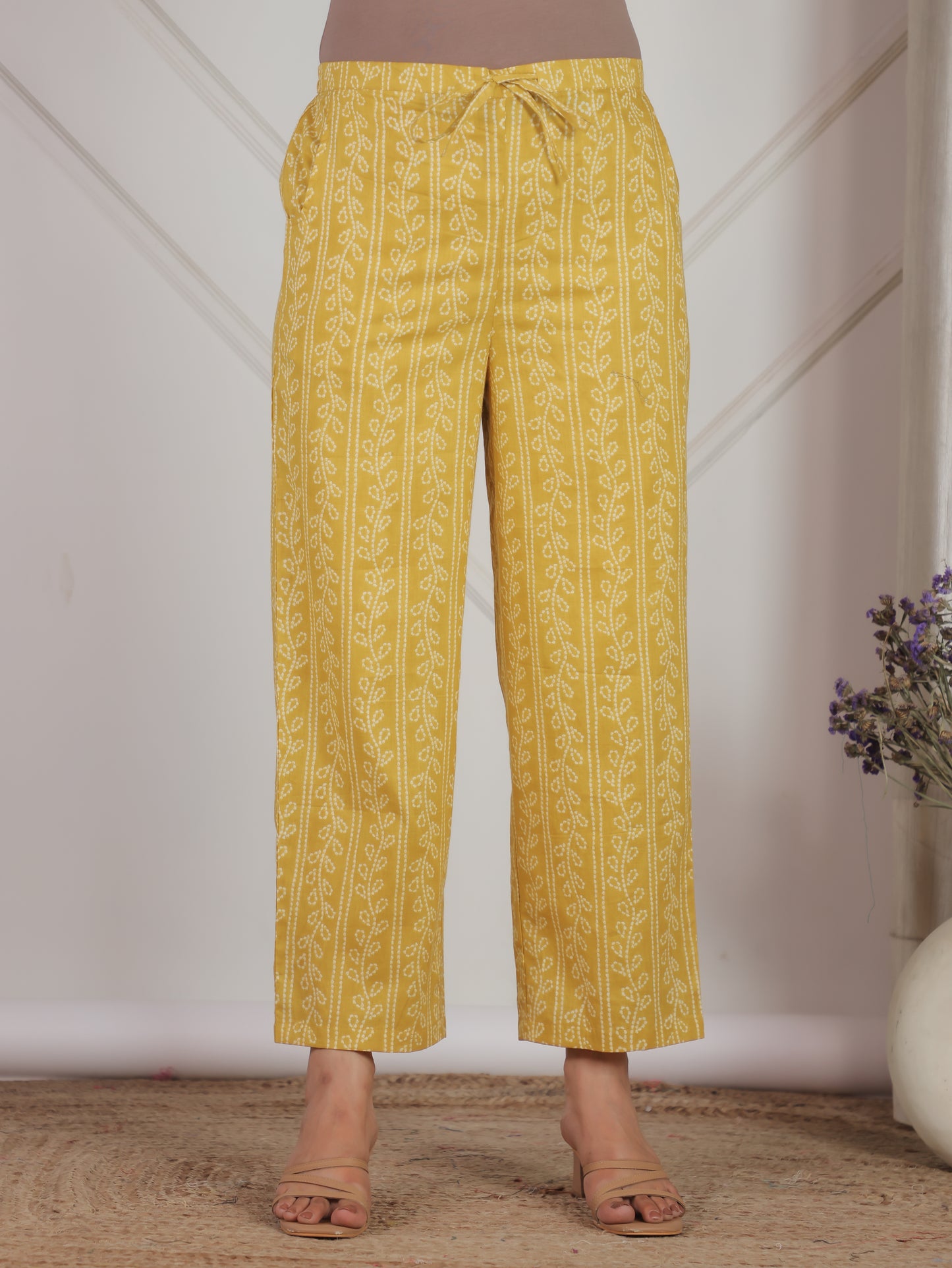 Embroidered Soft Cotton Bandhani Straight Yellow Kurta