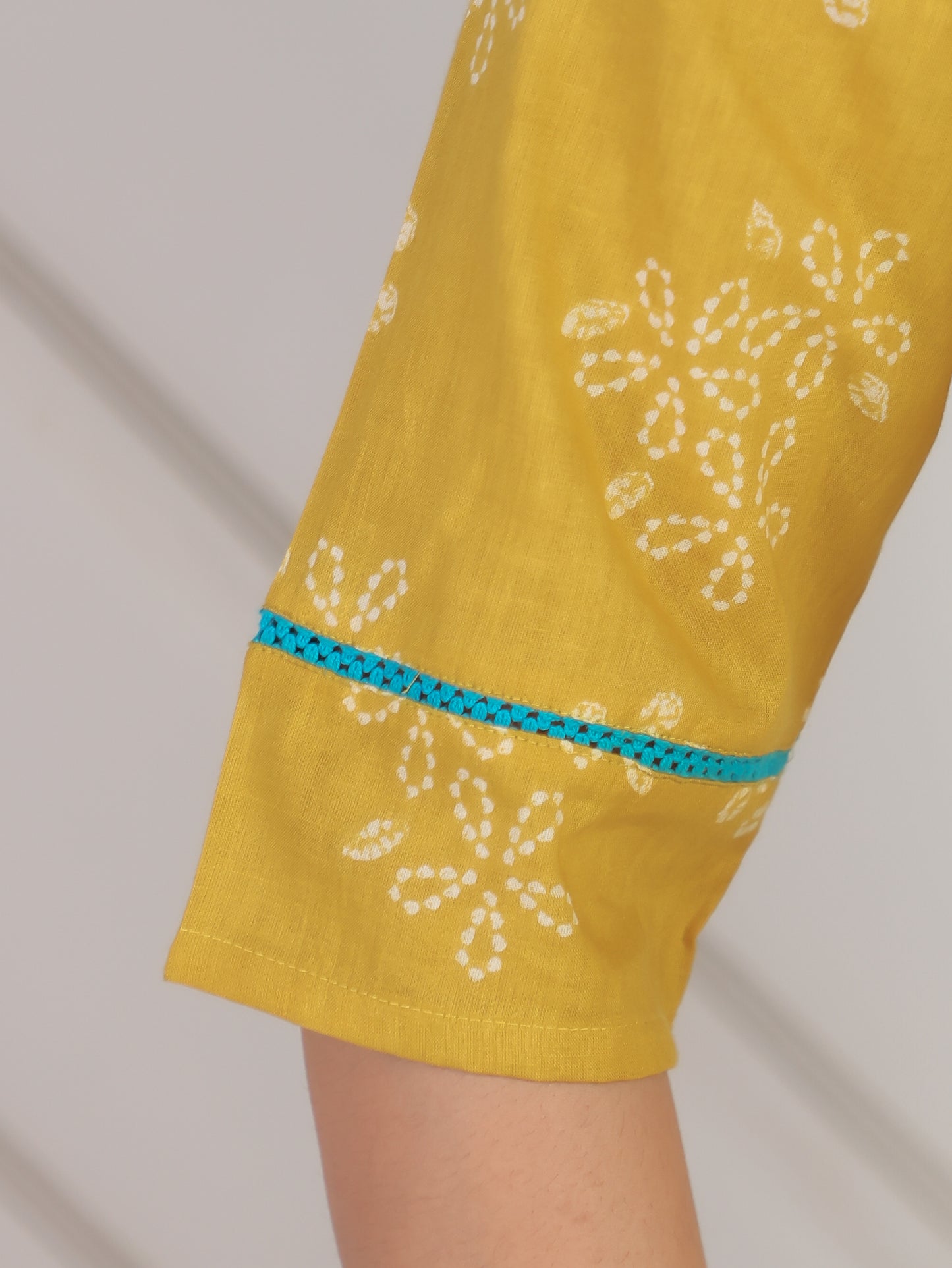 Embroidered Soft Cotton Bandhani Straight Yellow Kurta