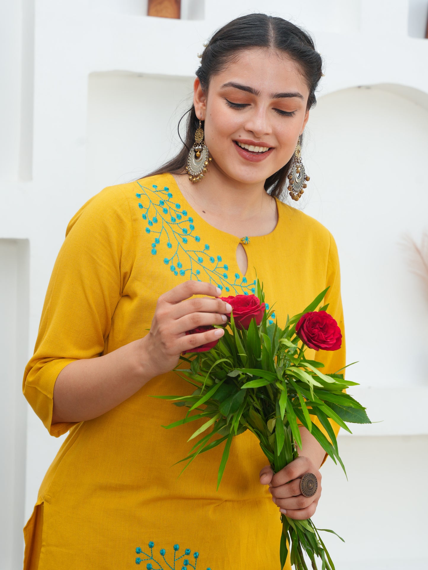 Embroidered Linen Cotton Solid Straight Yellow Kurta