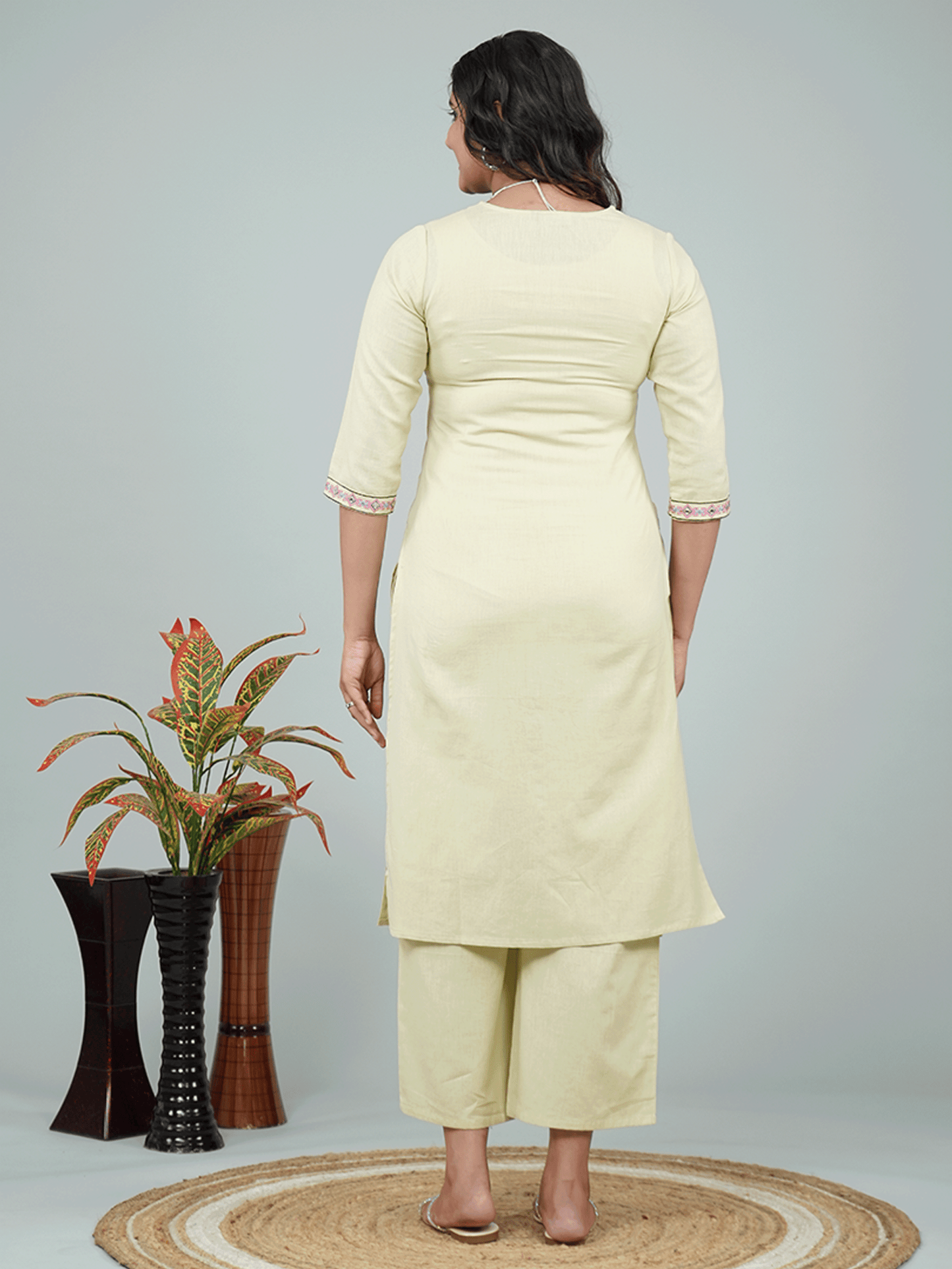 Embroidered Linen Cotton Solid Straight Green Kurta