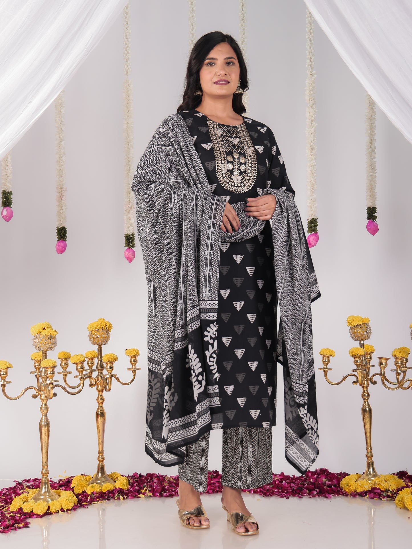 Cotton Voile Geometric White Dupatta