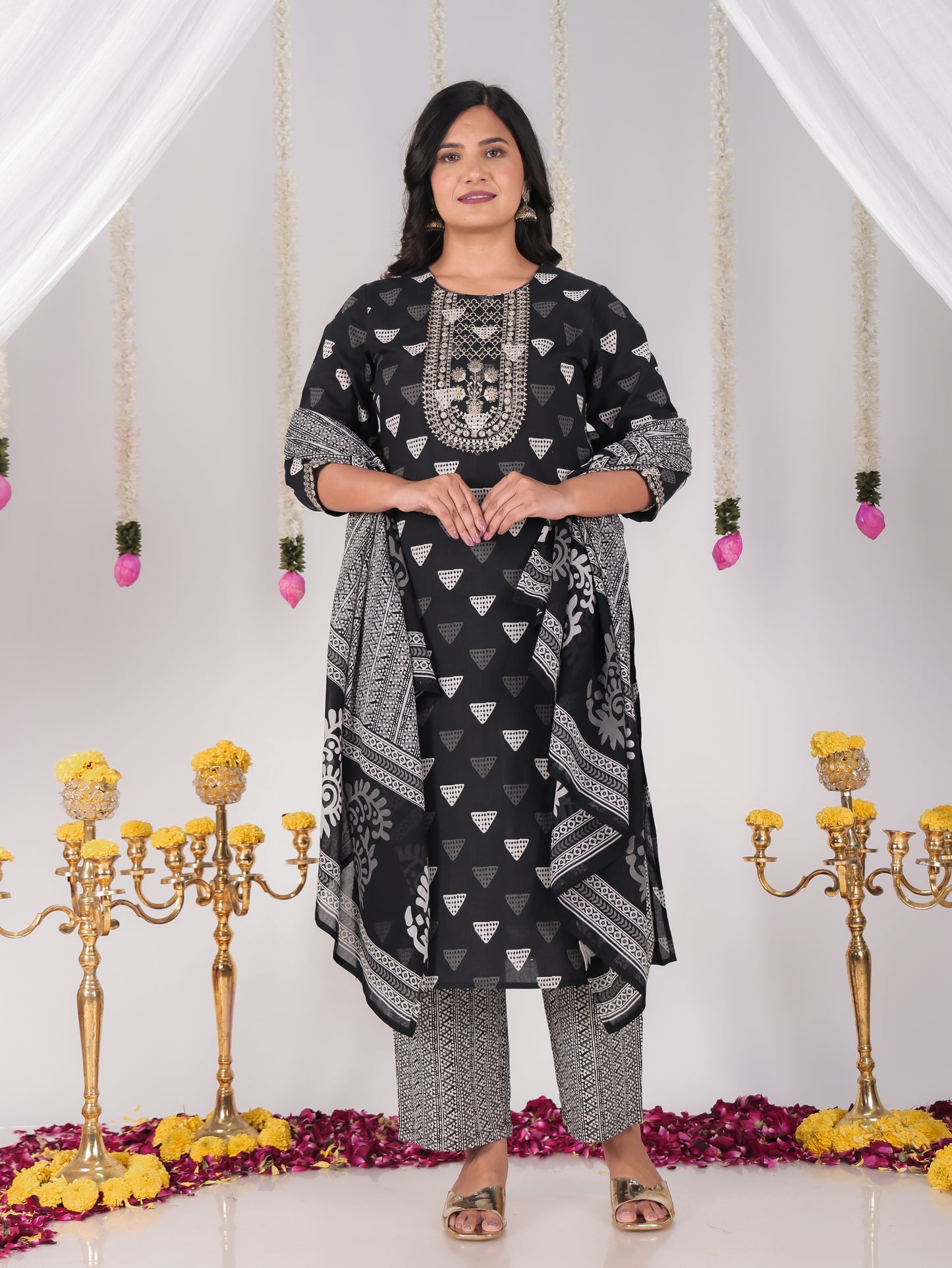 Cotton Voile Geometric White Dupatta