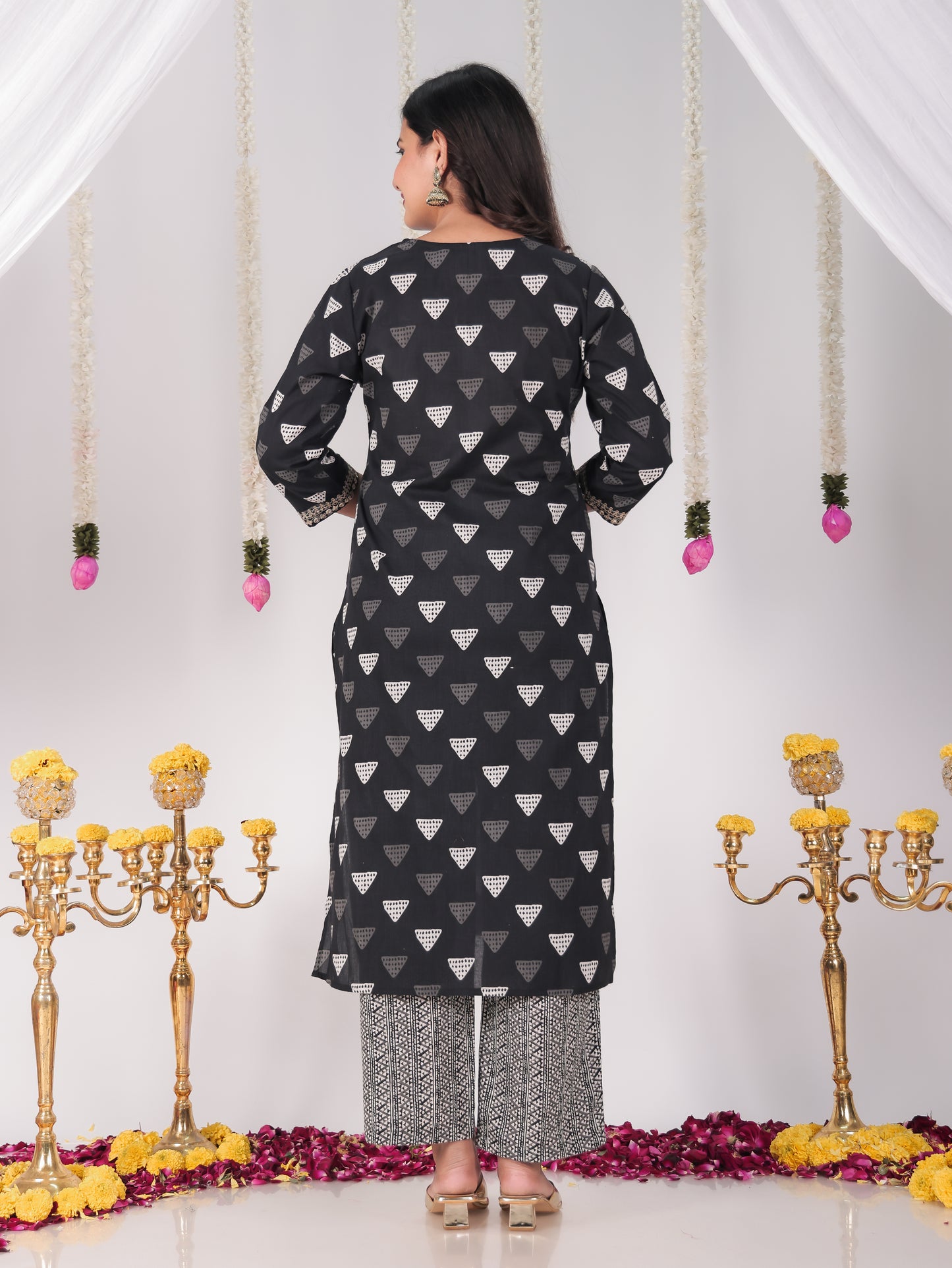 Embroidered Soft Cotton Geometric Straight Black Kurta
