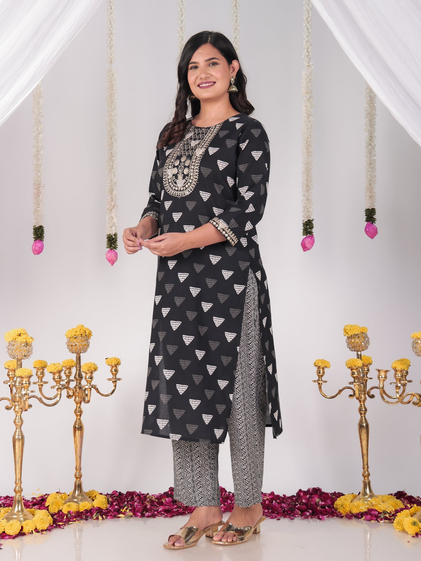 Embroidered Soft Cotton Geometric Straight Black Kurta