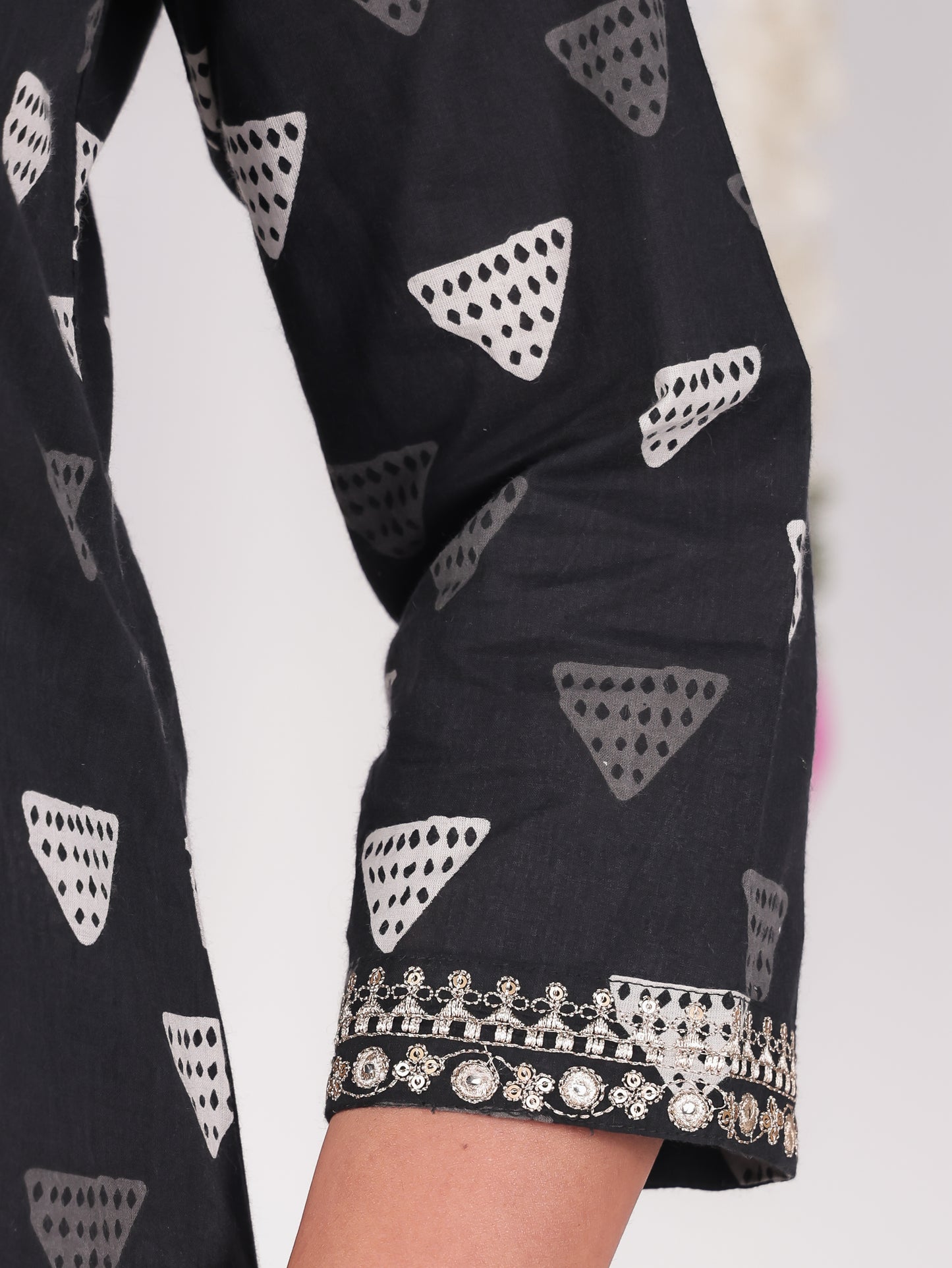 Embroidered Soft Cotton Geometric Straight Black Kurta