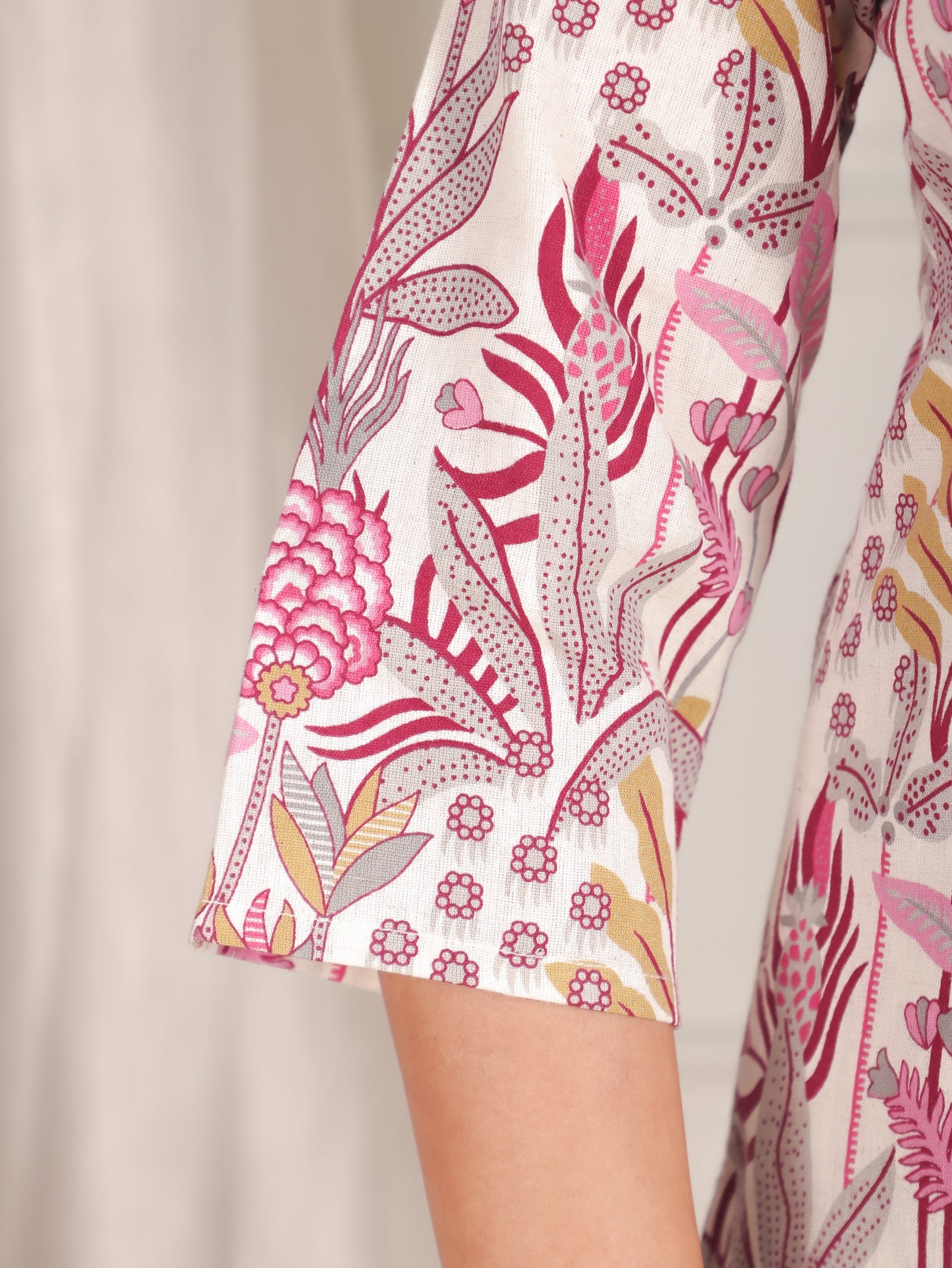 Linen Cotton Floral Panelled Off White Kurta