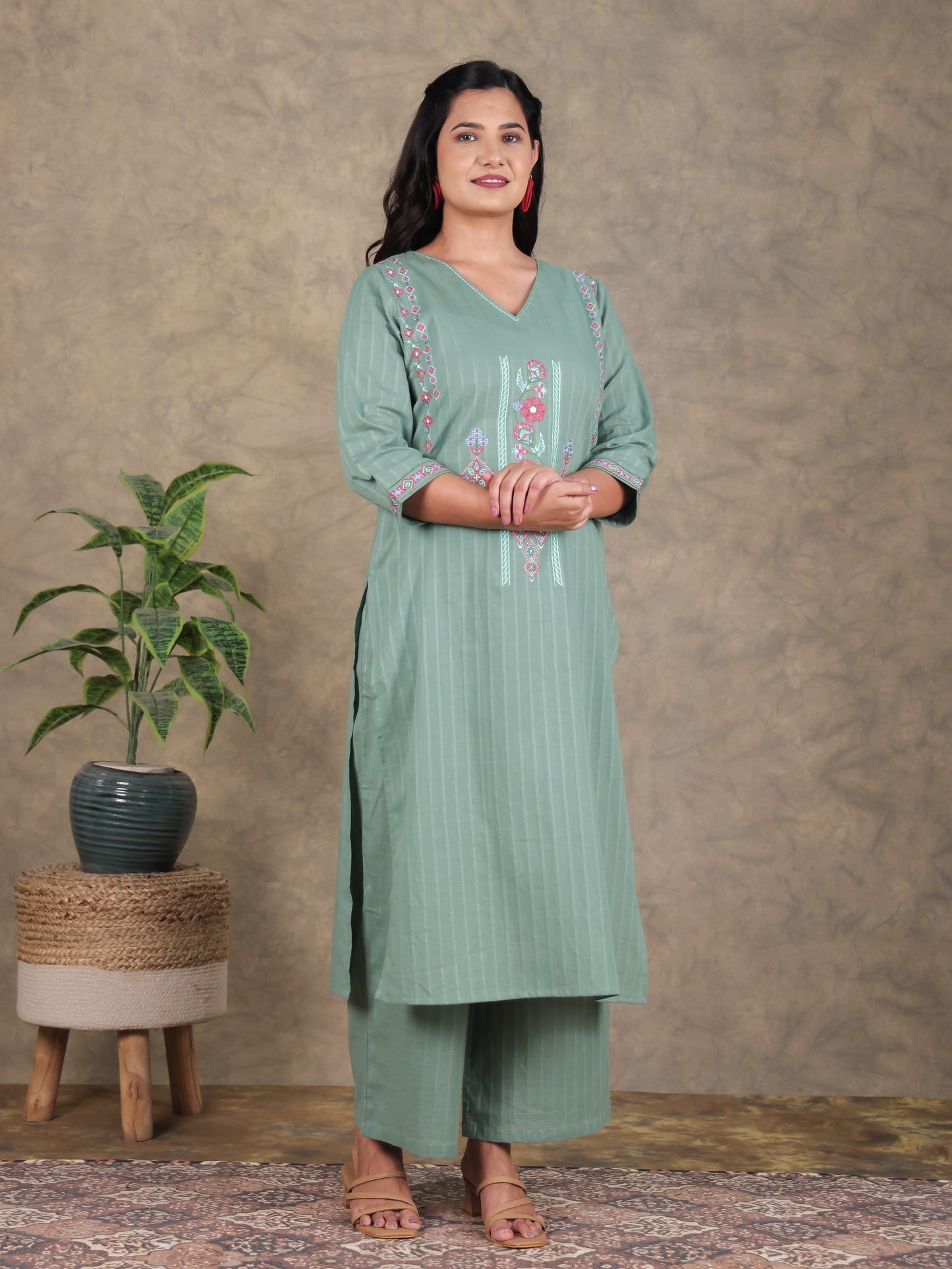 Embroidered Cotton Dobby Solid Straight Green Kurta