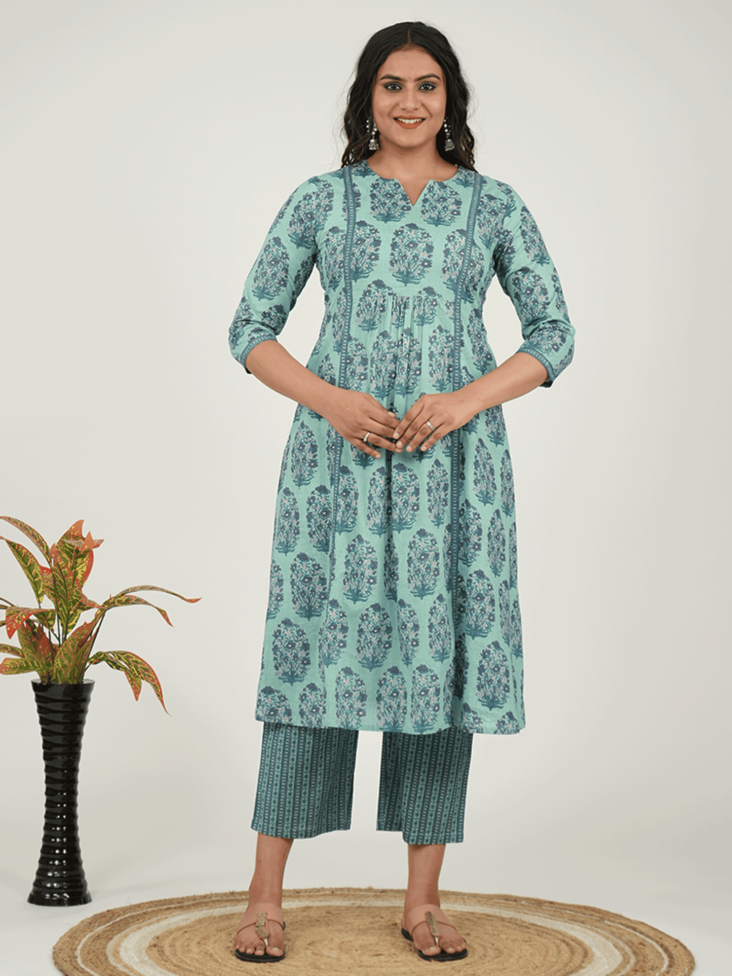 Soft Cotton Floral Panelled Green Kurta