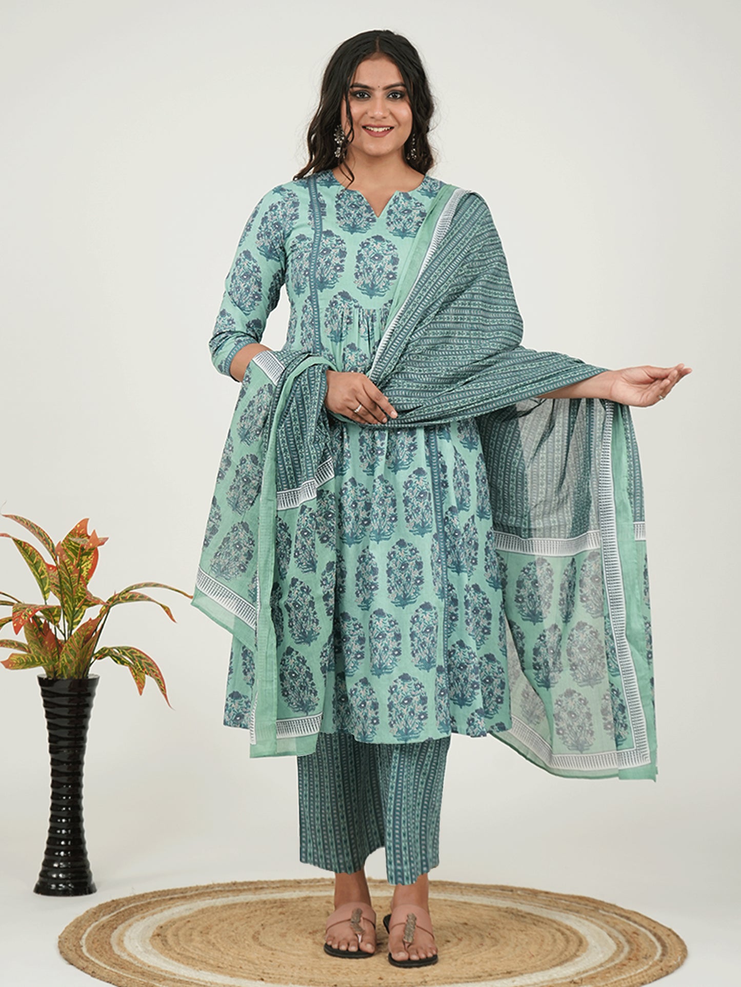 Soft Cotton Floral Panelled Green Kurta