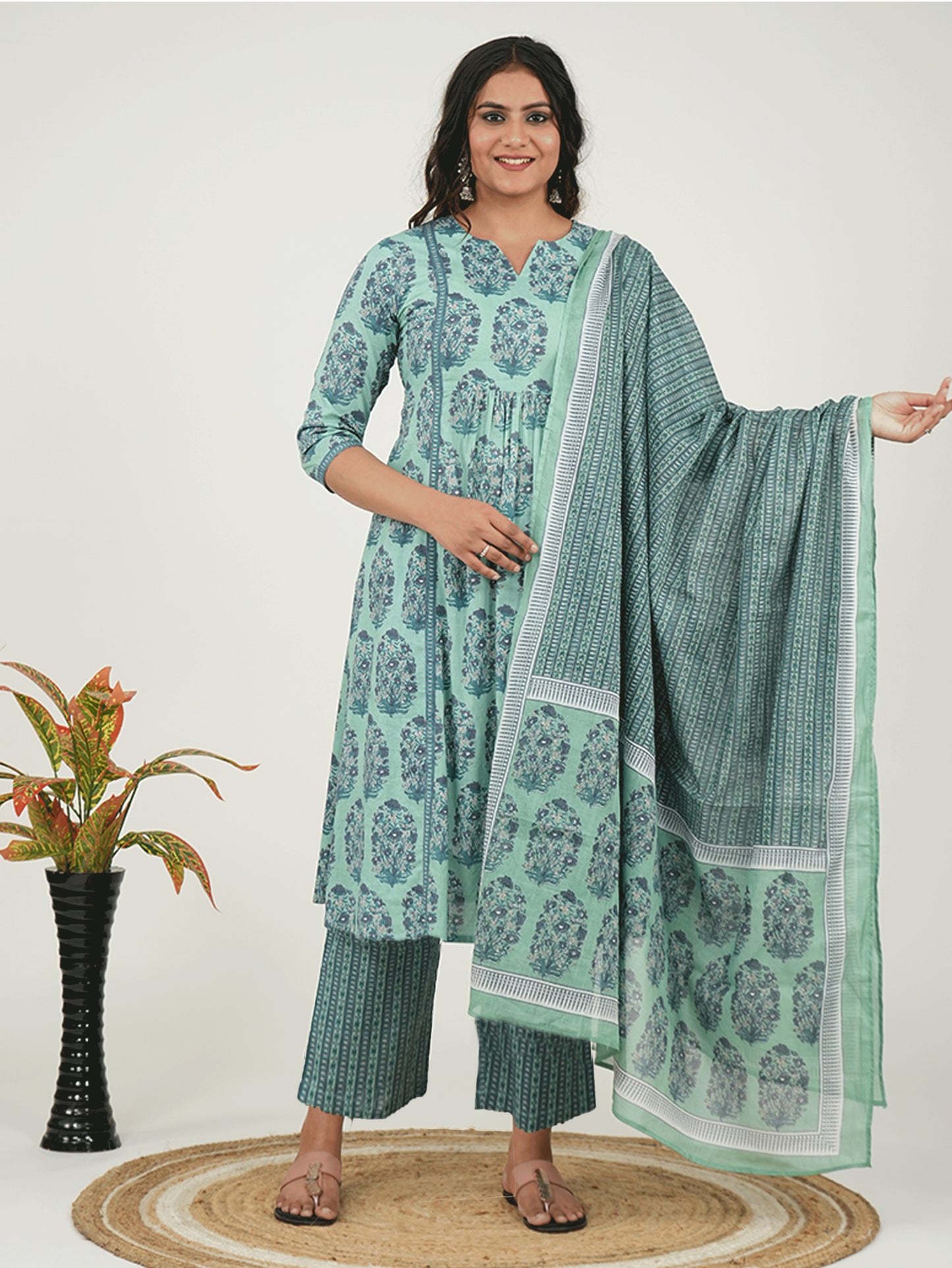 Soft Cotton Floral Panelled Green Kurta