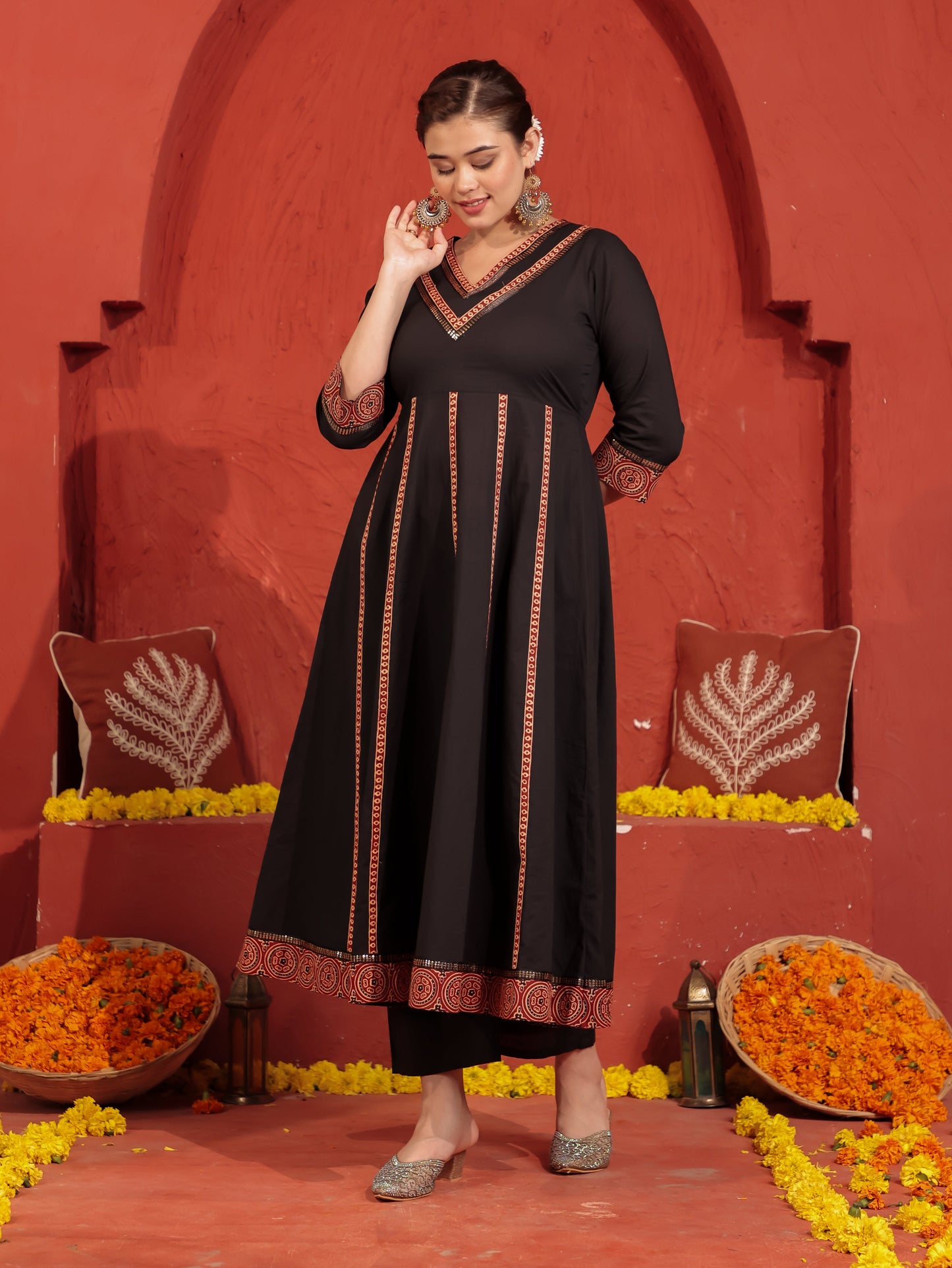 Soft Cotton Solid Anarkali Black Kurta