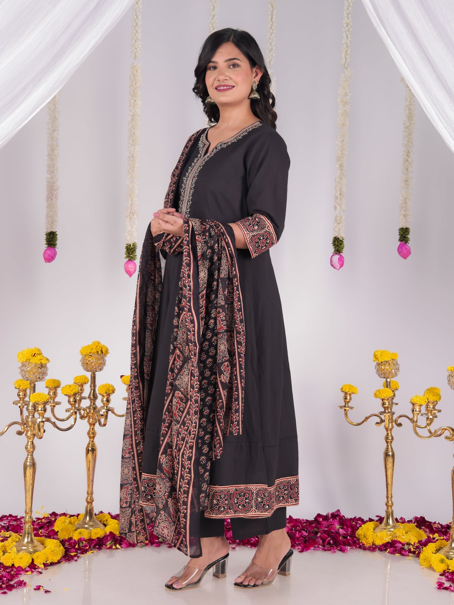 Cotton Voile Butti Black Dupatta