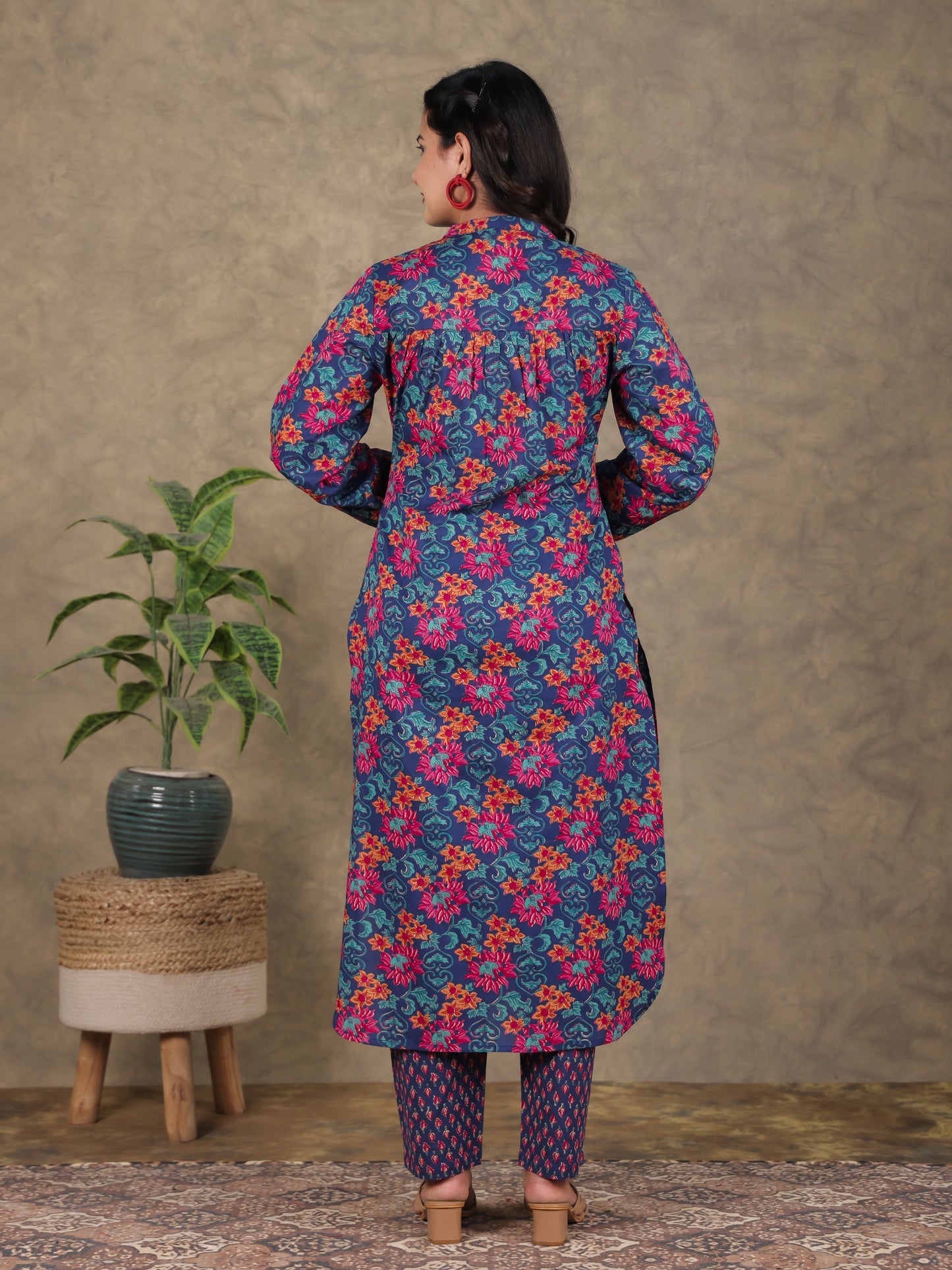 Soft Cotton Floral Straight Blue Kurta