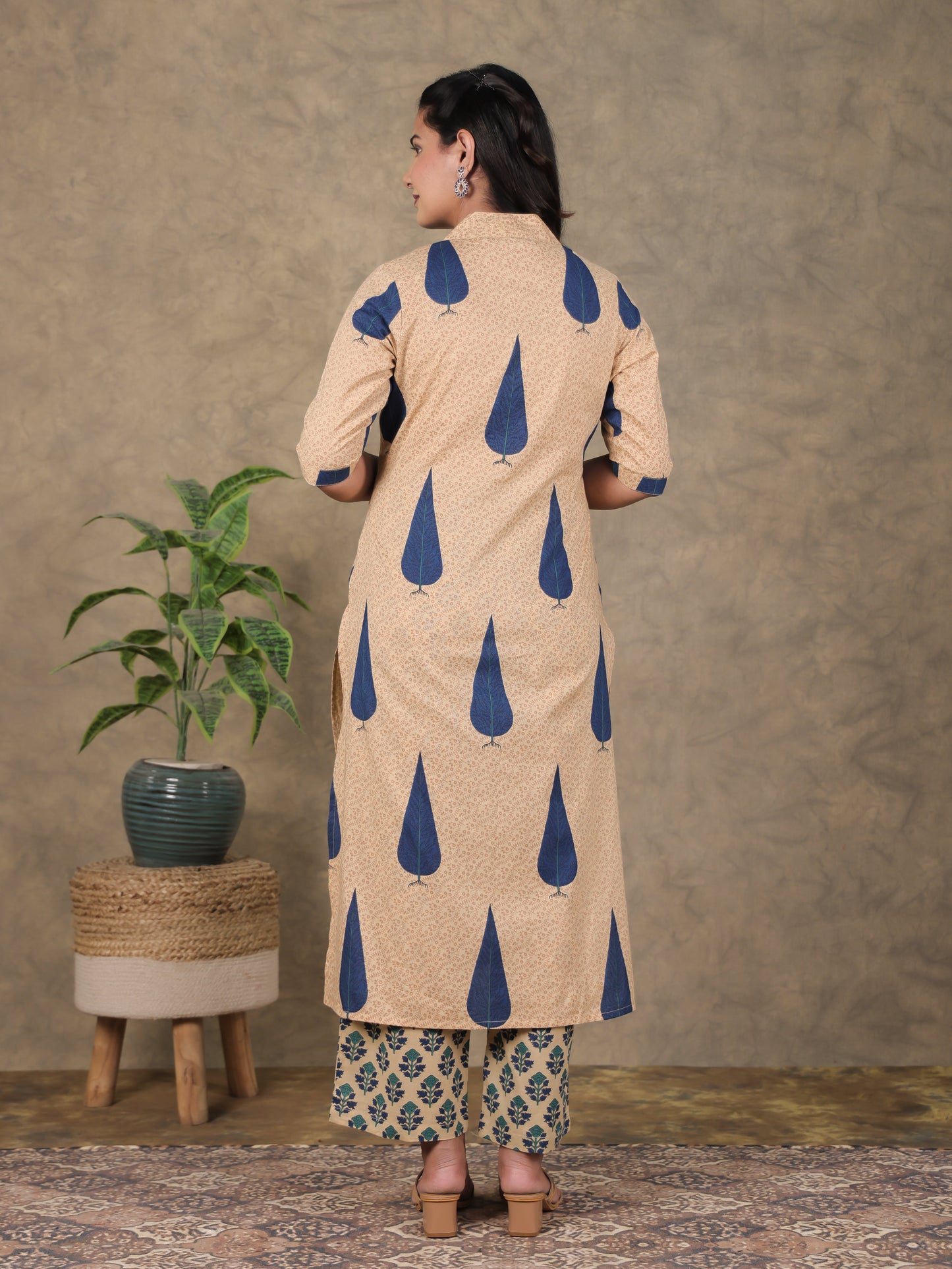 Soft Cotton Foliage Straight Beige Kurta