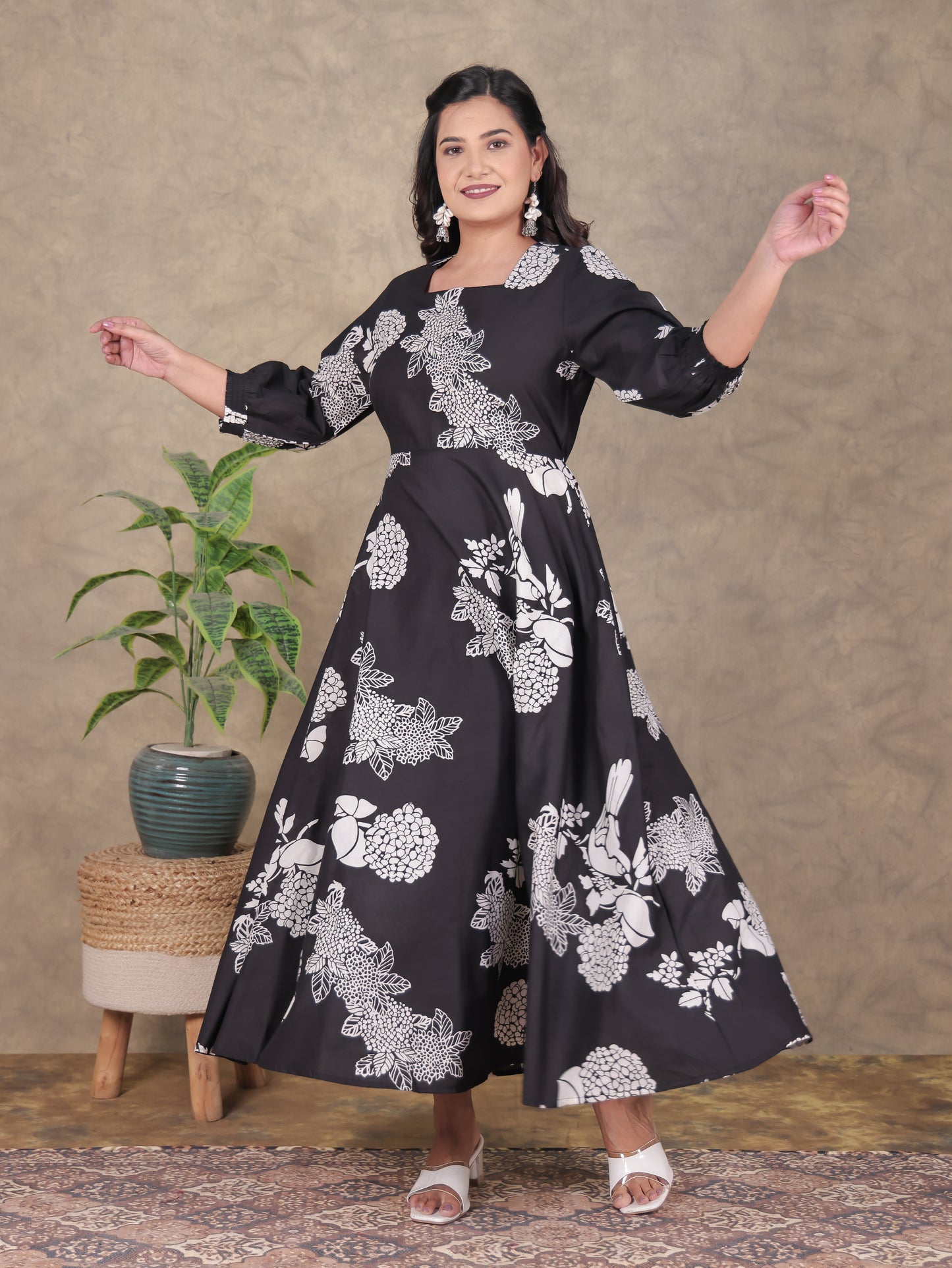 Soft Cotton Floral Flared Black Dress