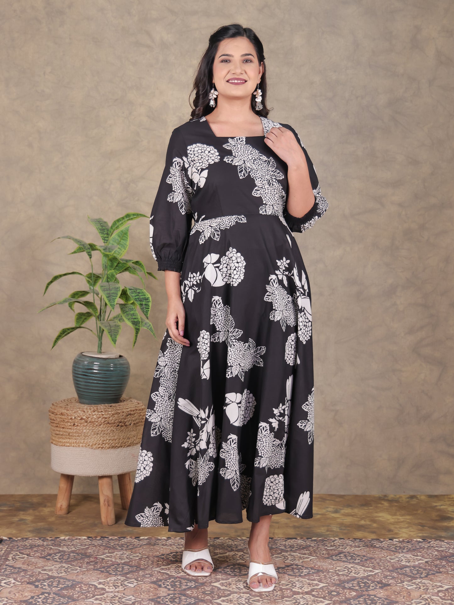 Soft Cotton Floral Flared Black Dress
