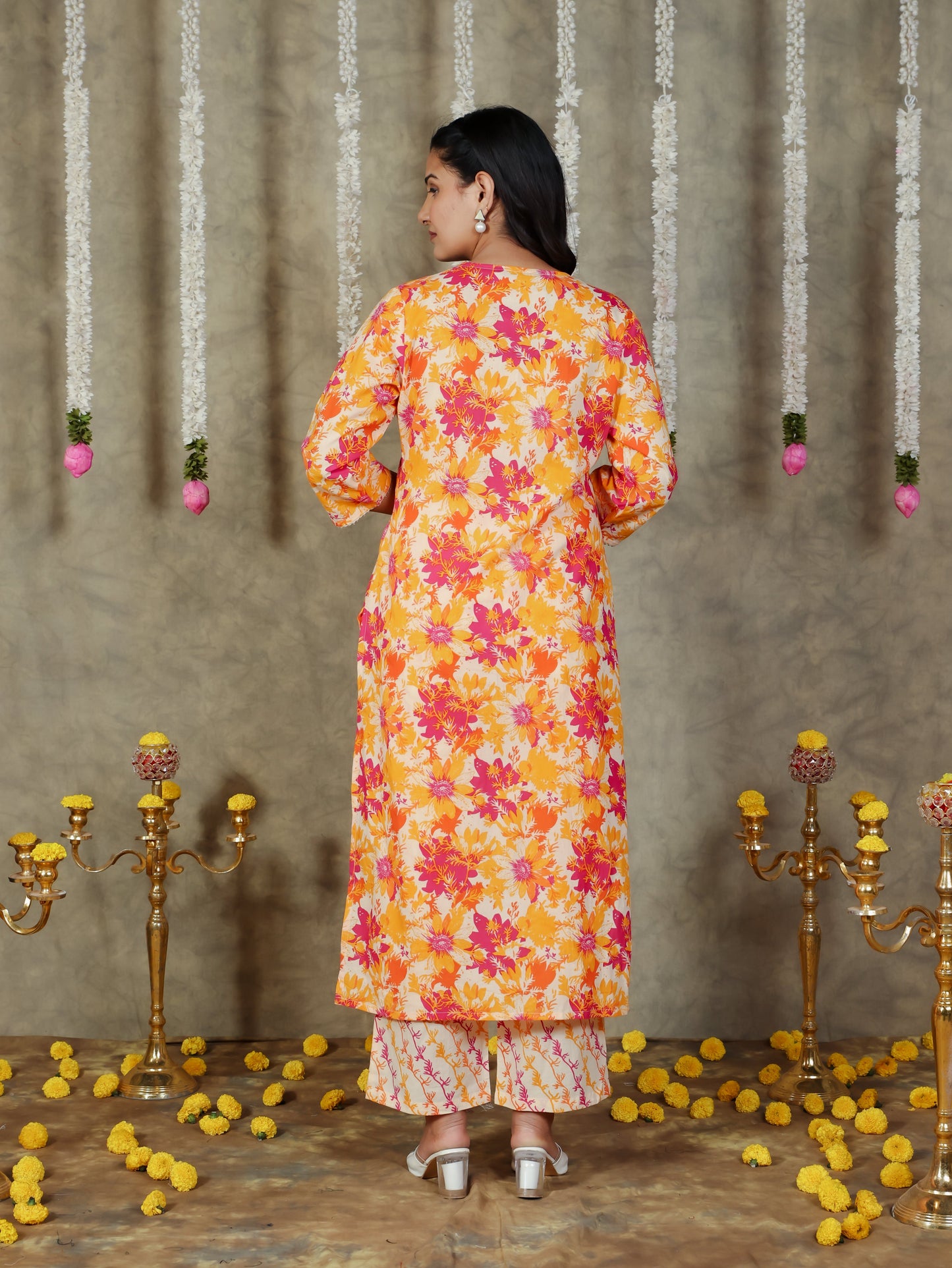 Soft Cotton Foliage Straight Cream Kurta