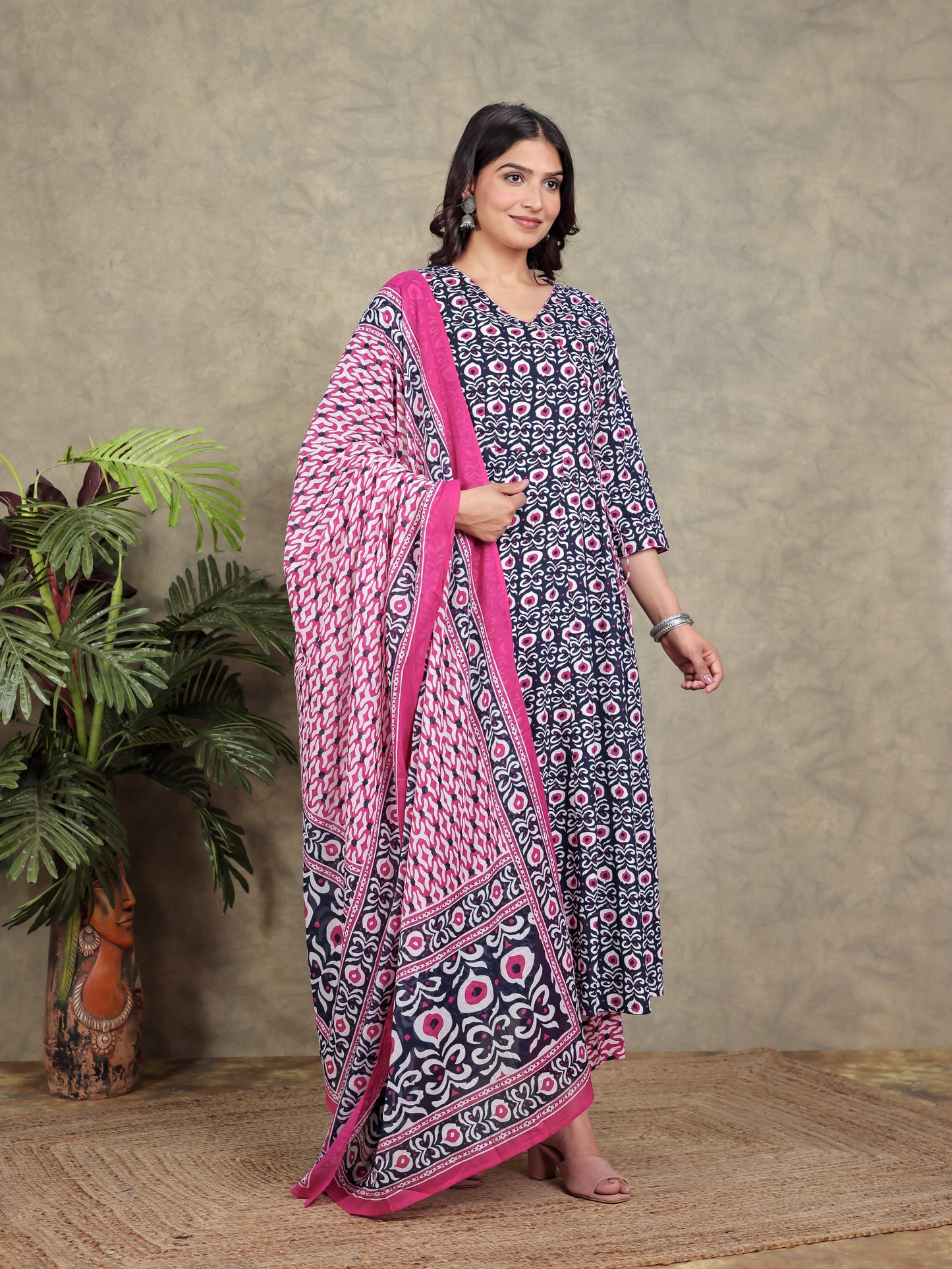 Cotton Voile Geometric Pink Dupatta