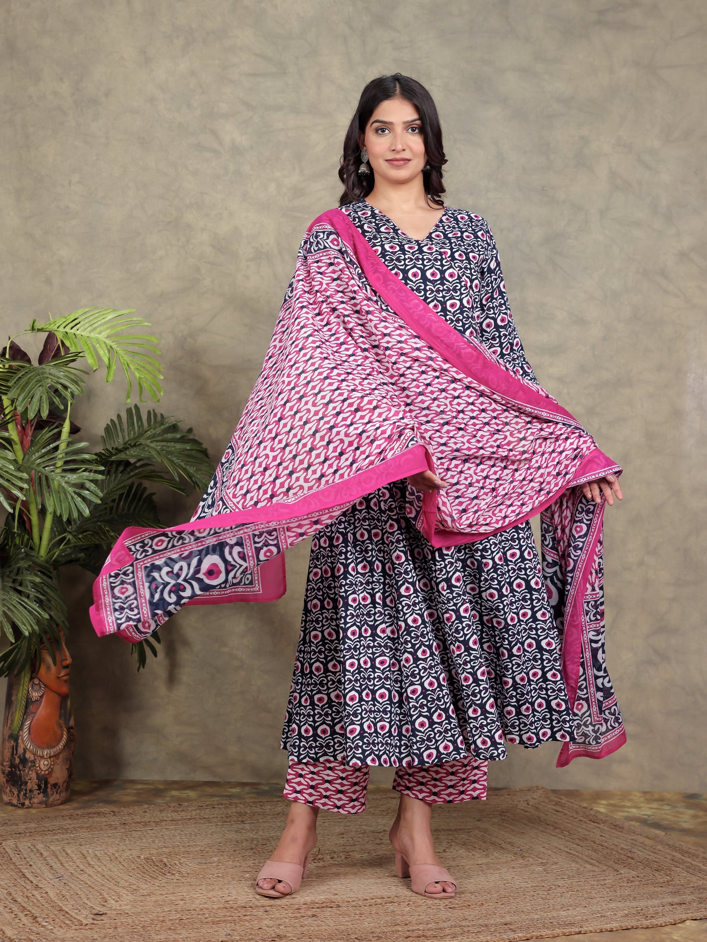 Cotton Voile Geometric Pink Dupatta