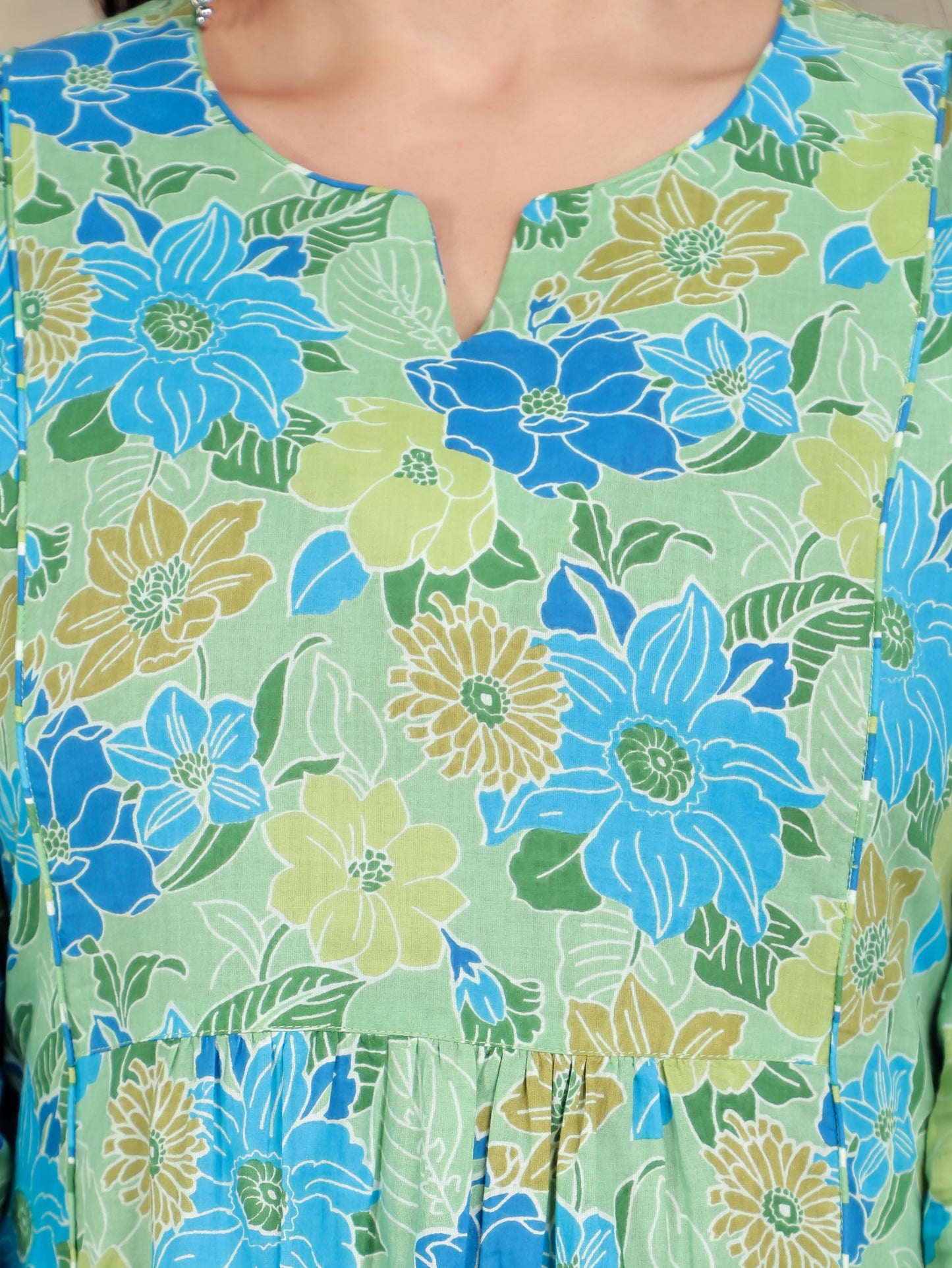 Soft Cotton Floral Panelled Green Kurta