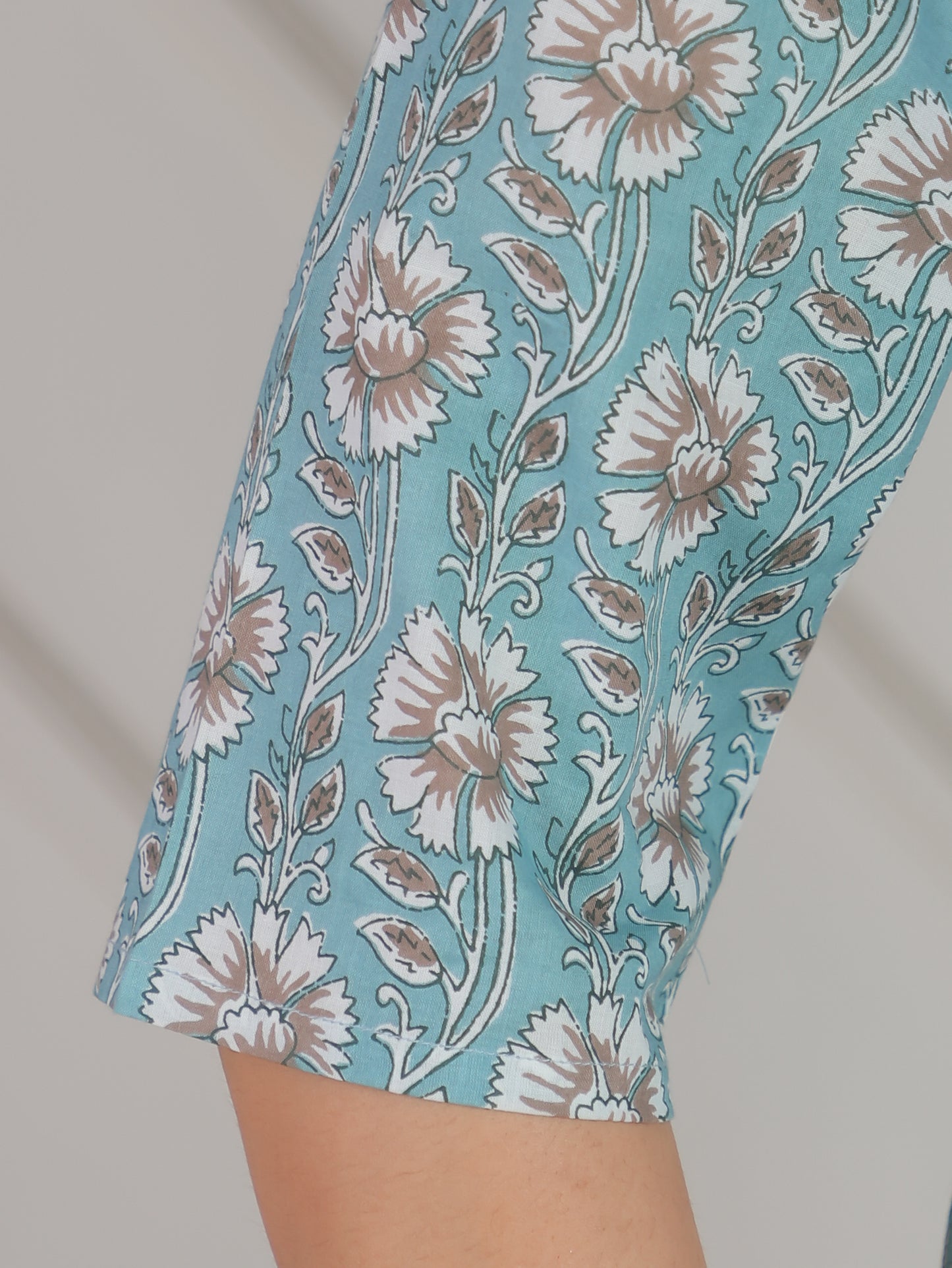 Soft Cotton Geometric Straight Blue Kurta