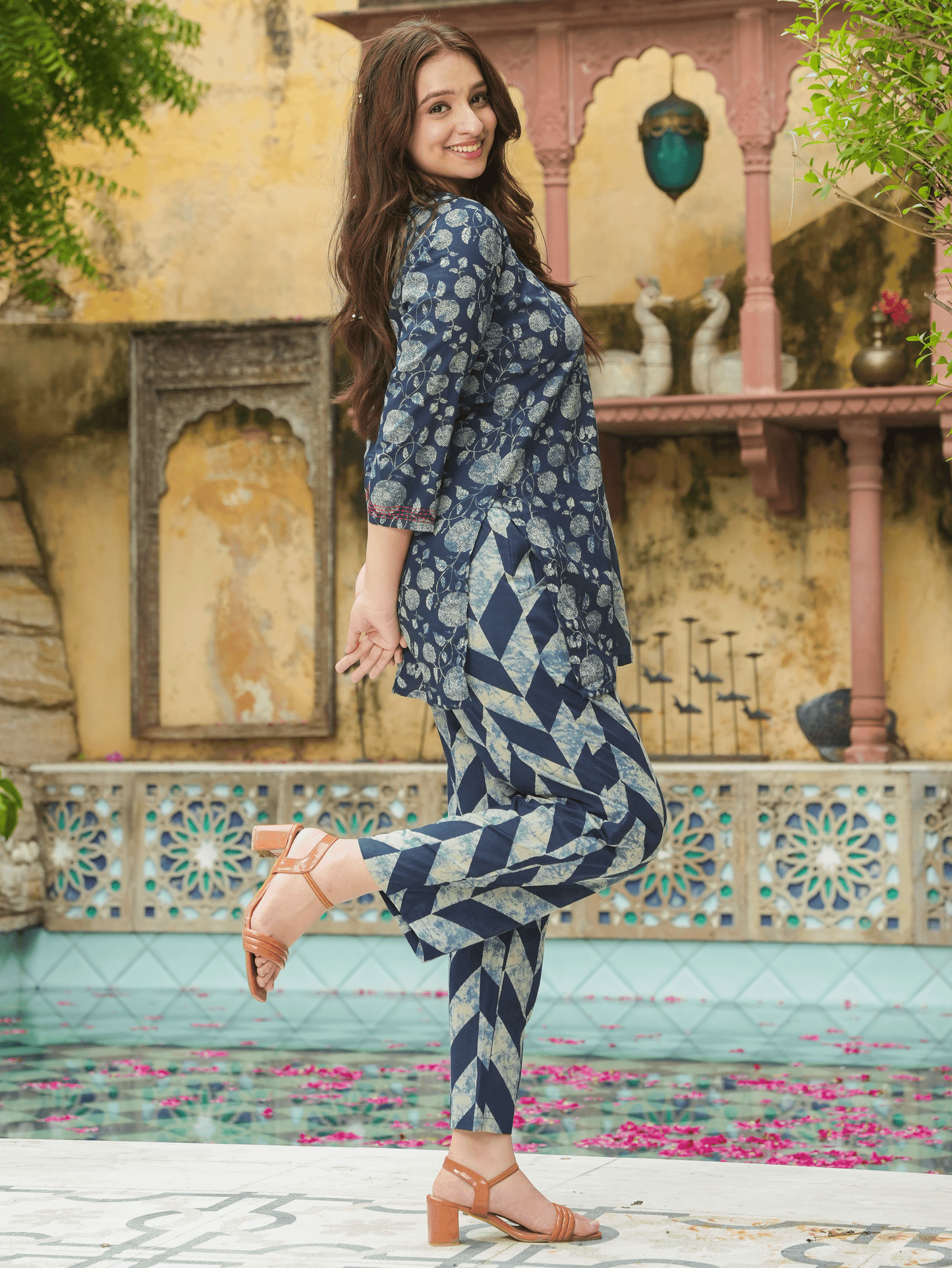 Embroidered Soft Cotton Geometric Straight Blue Kurta