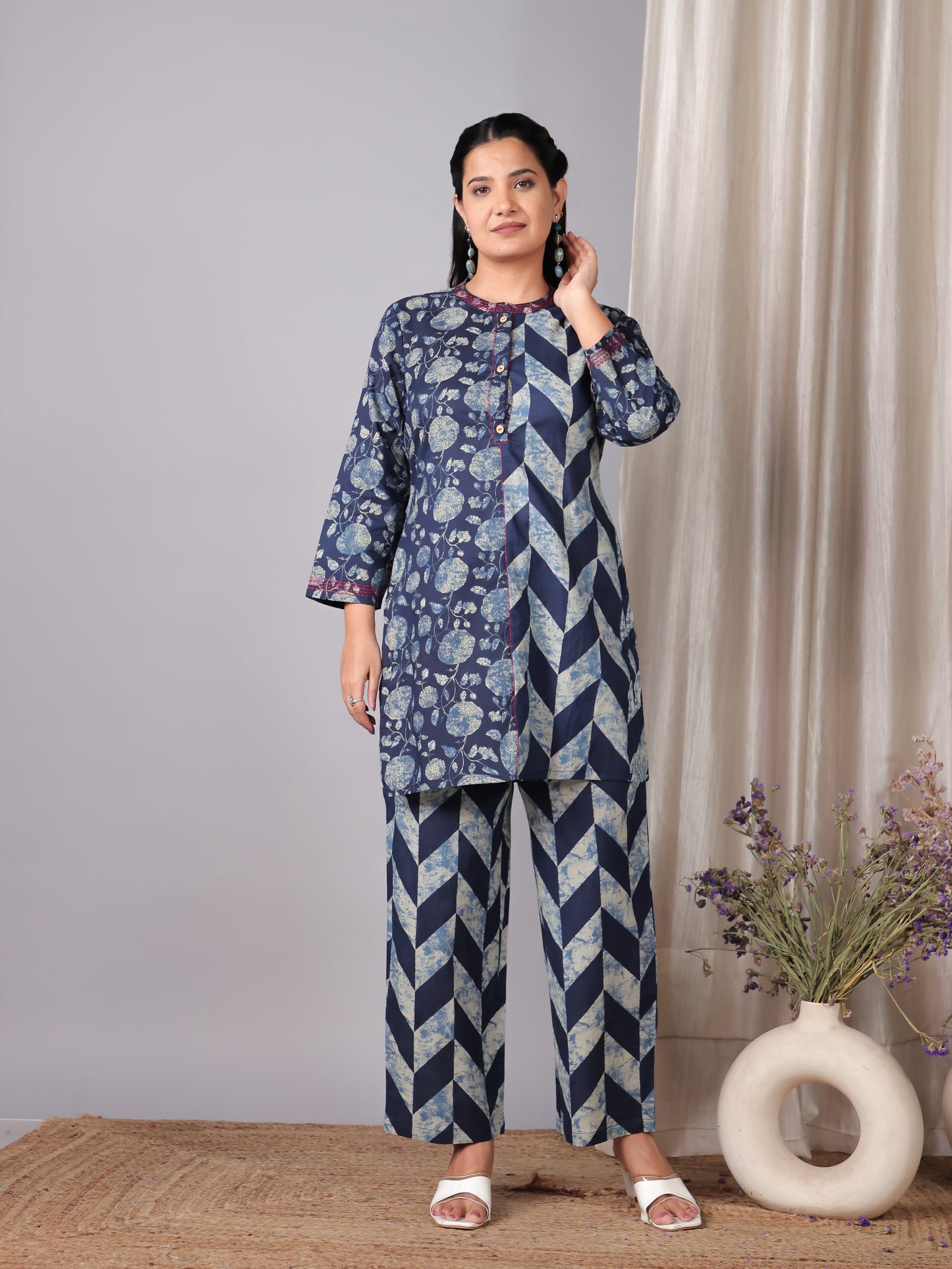 Embroidered Soft Cotton Geometric Straight Blue Kurta